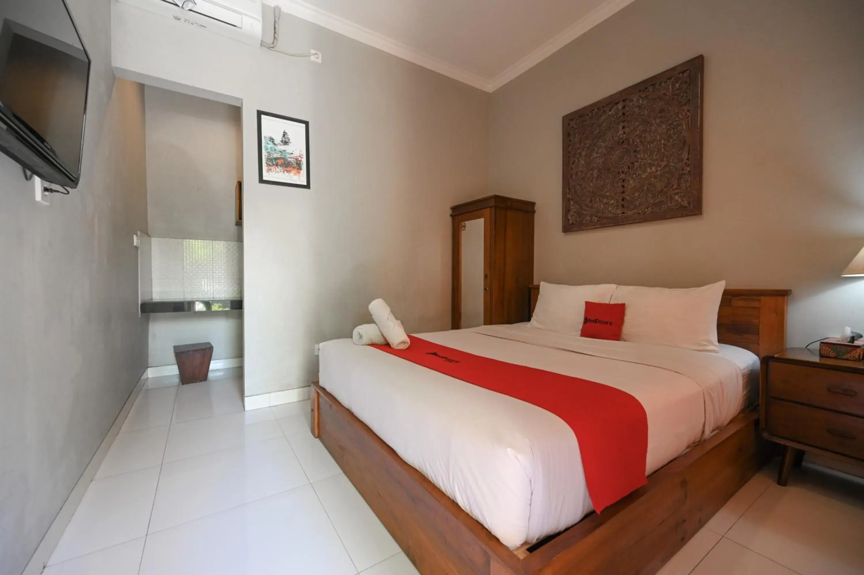 Bedroom, Bed in RedDoorz near Mertasari Beach 2 Bedroom, Bed in RedDoorz near Mertasari Beach 2