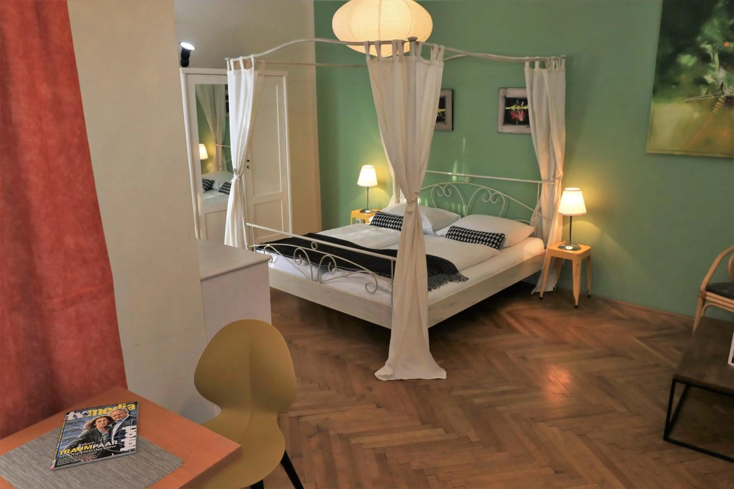 Studio Apartment in Hotel Carinthia Velden
