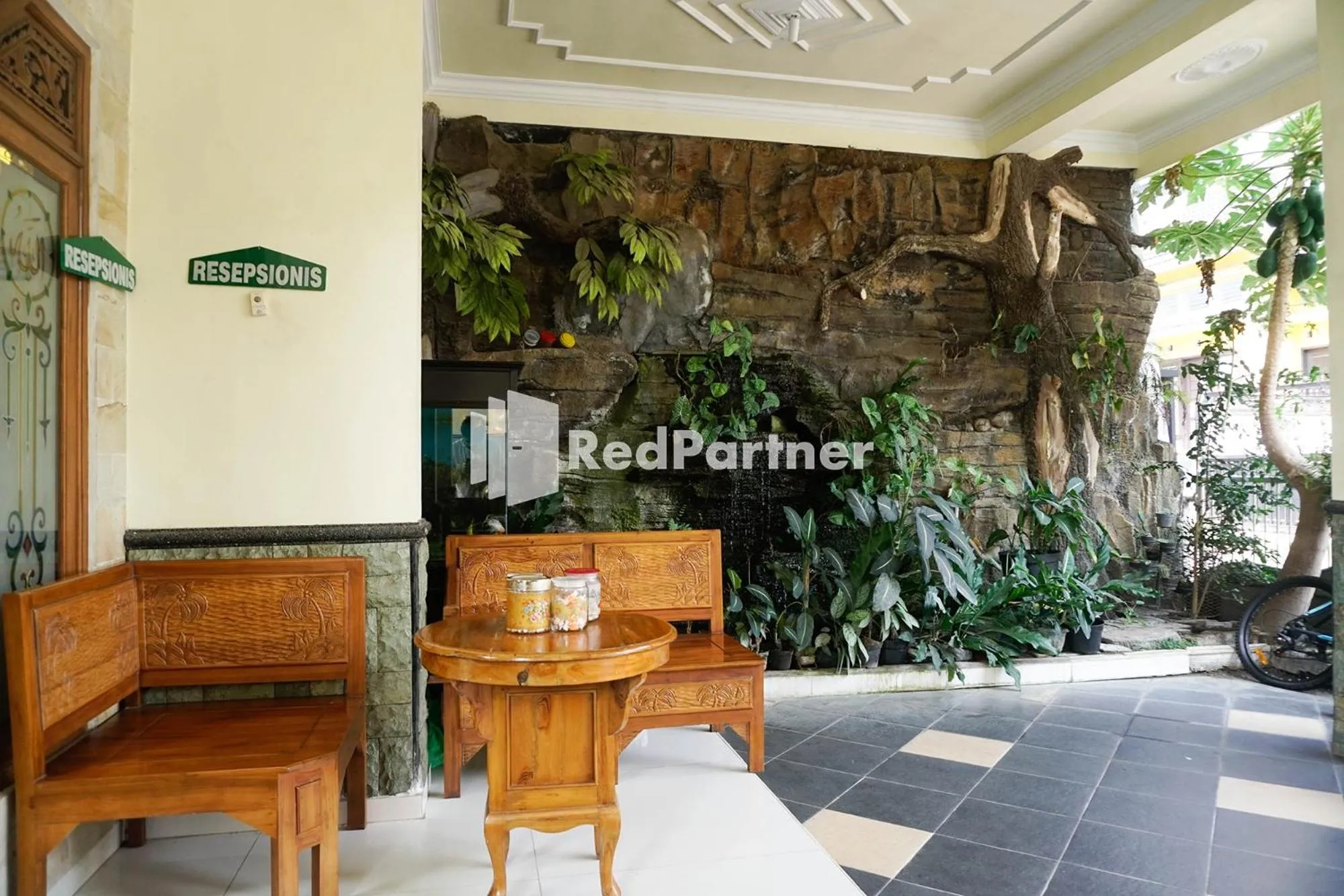 Lobby or reception in Griya Imafa Inn RedPartner near Jatim Park 2