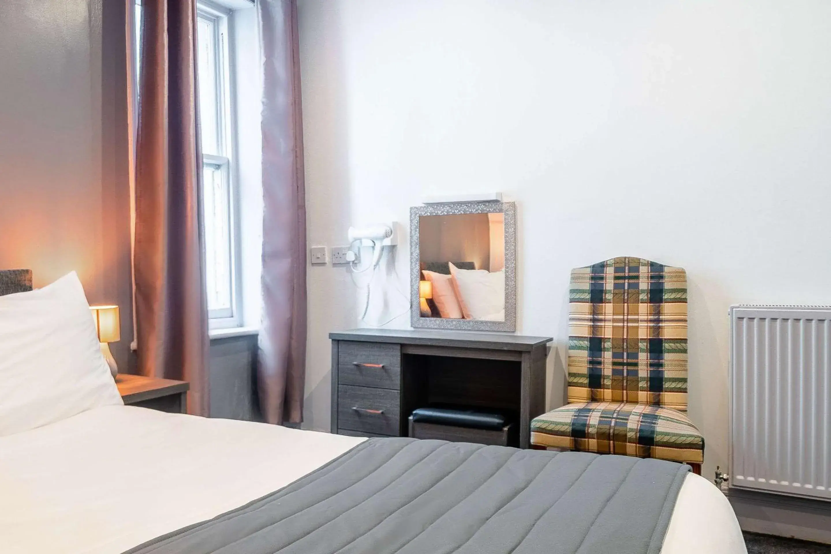 Photo of the whole room, Bed in Comfort Inn Blackpool Gresham Photo of the whole room, Bed in Comfort Inn Blackpool Gresham