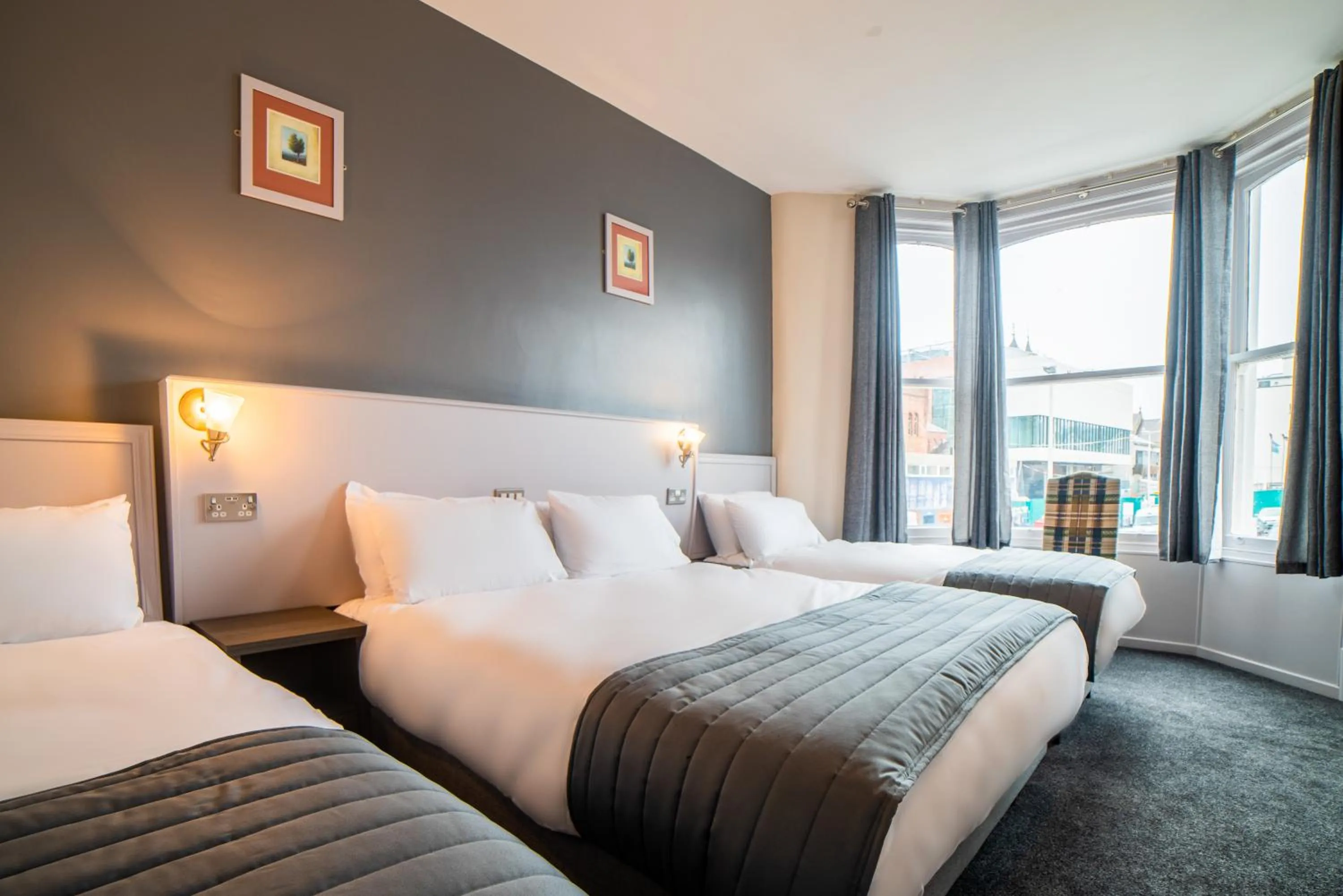 Bedroom, Bed in Comfort Inn Blackpool Gresham