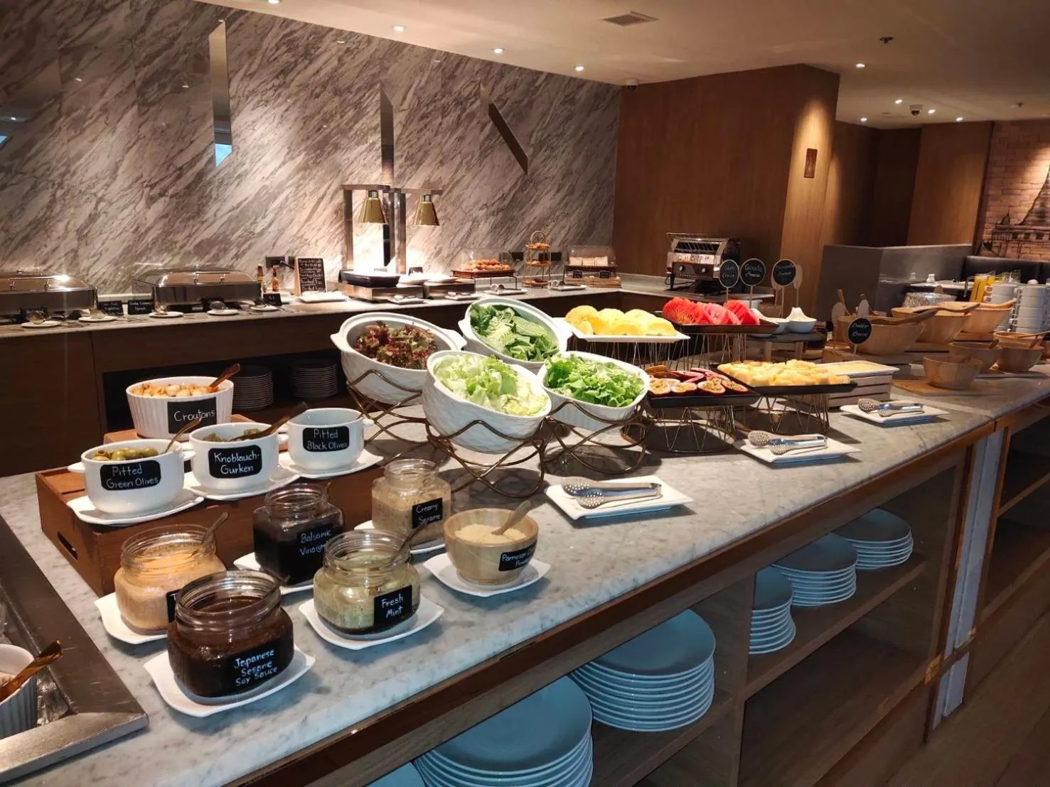 Restaurant/places to eat in Ayathorn Bangkok