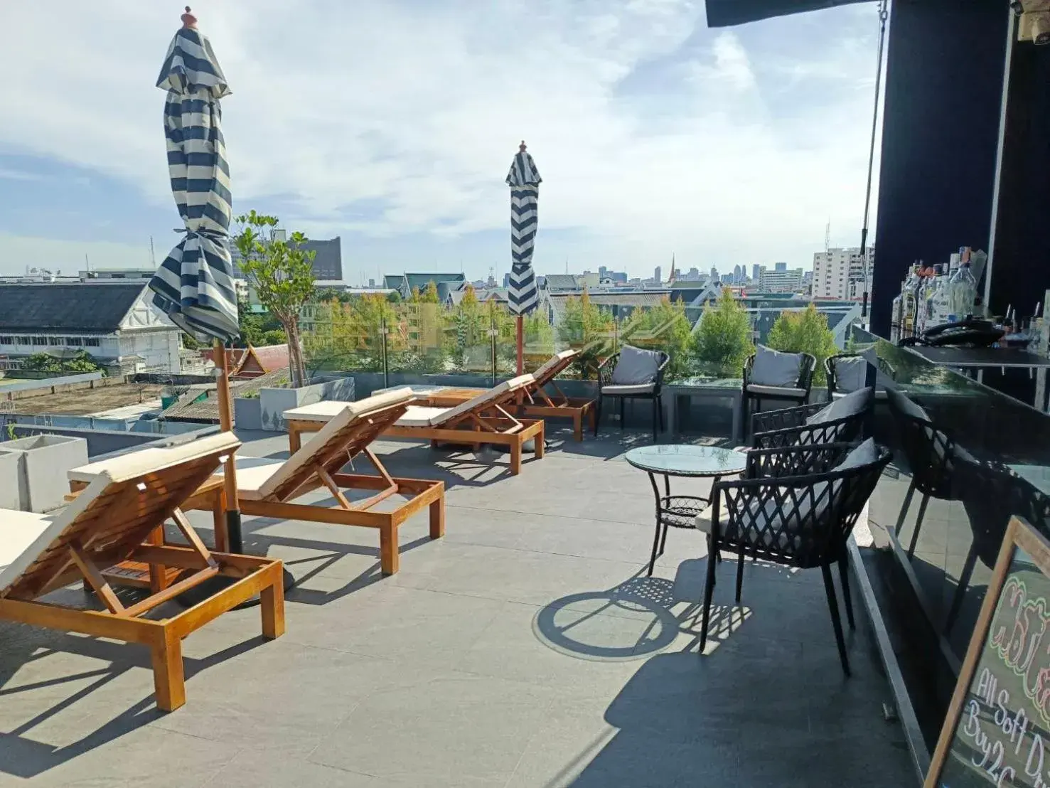 Swimming pool in Ayathorn Bangkok Swimming pool in Ayathorn Bangkok