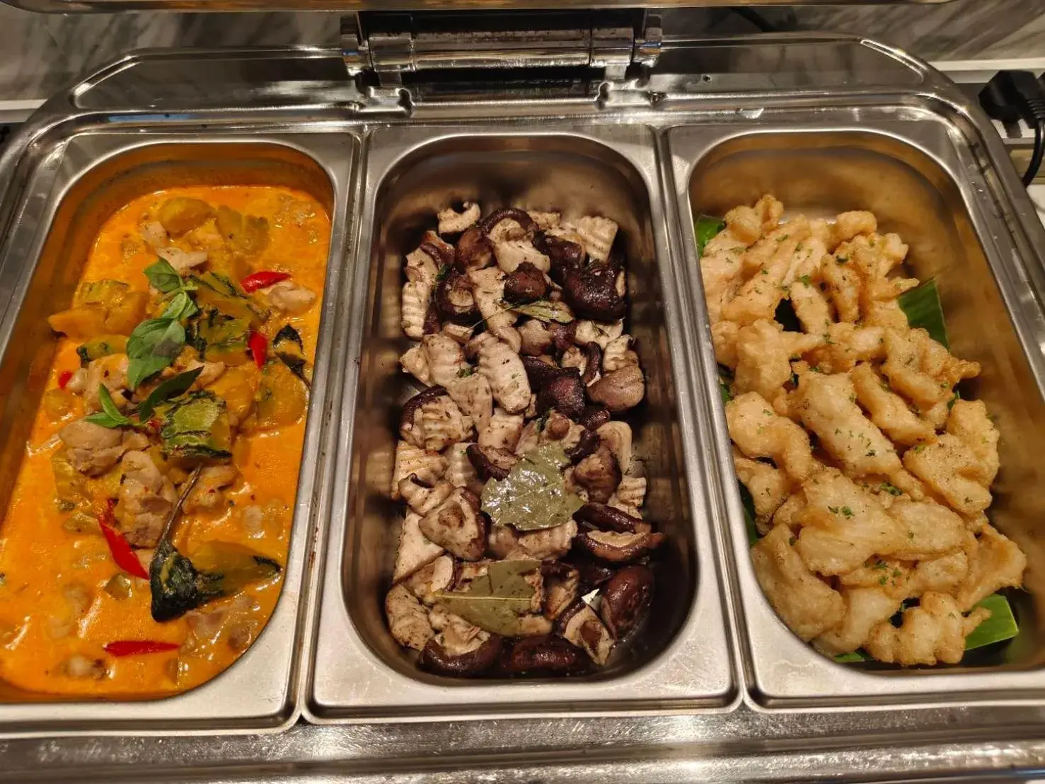 Restaurant/places to eat in Ayathorn Bangkok Restaurant/places to eat in Ayathorn Bangkok