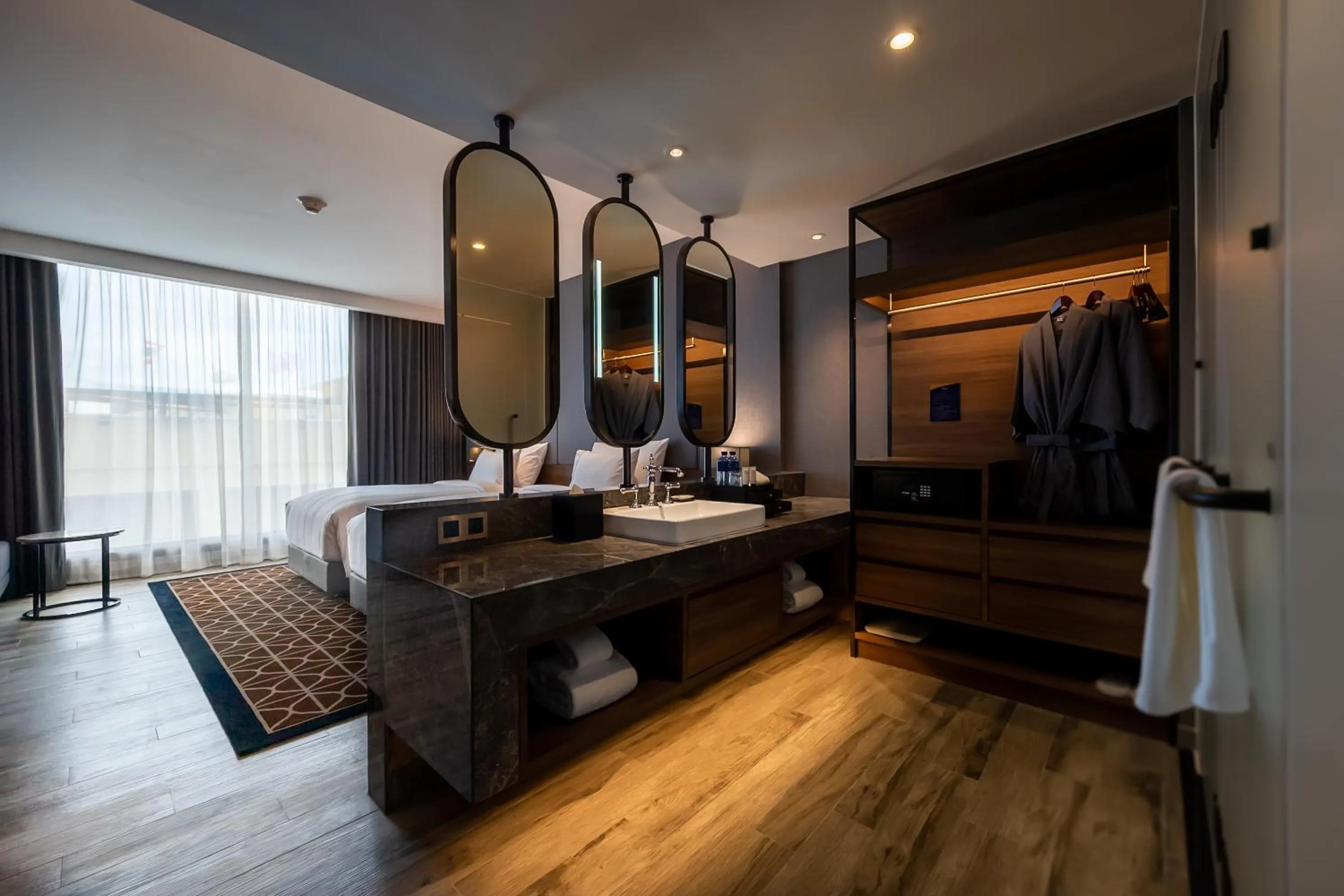 Bedroom, Bed in Ayathorn Bangkok