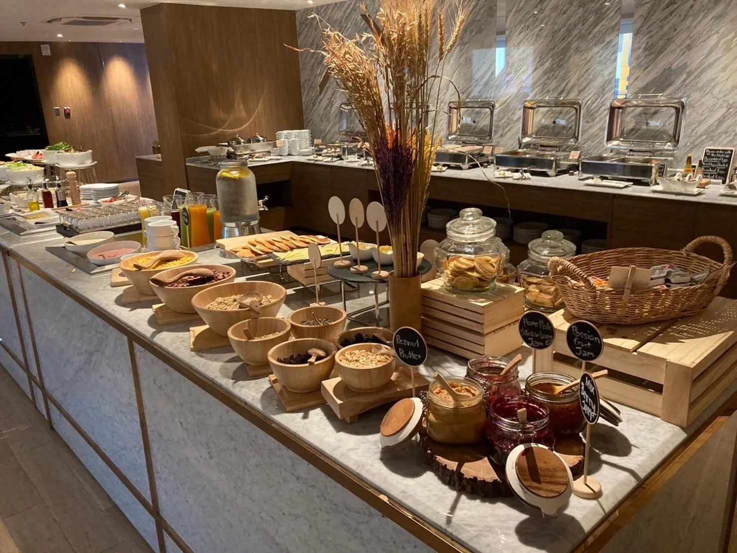 Restaurant/places to eat in Ayathorn Bangkok