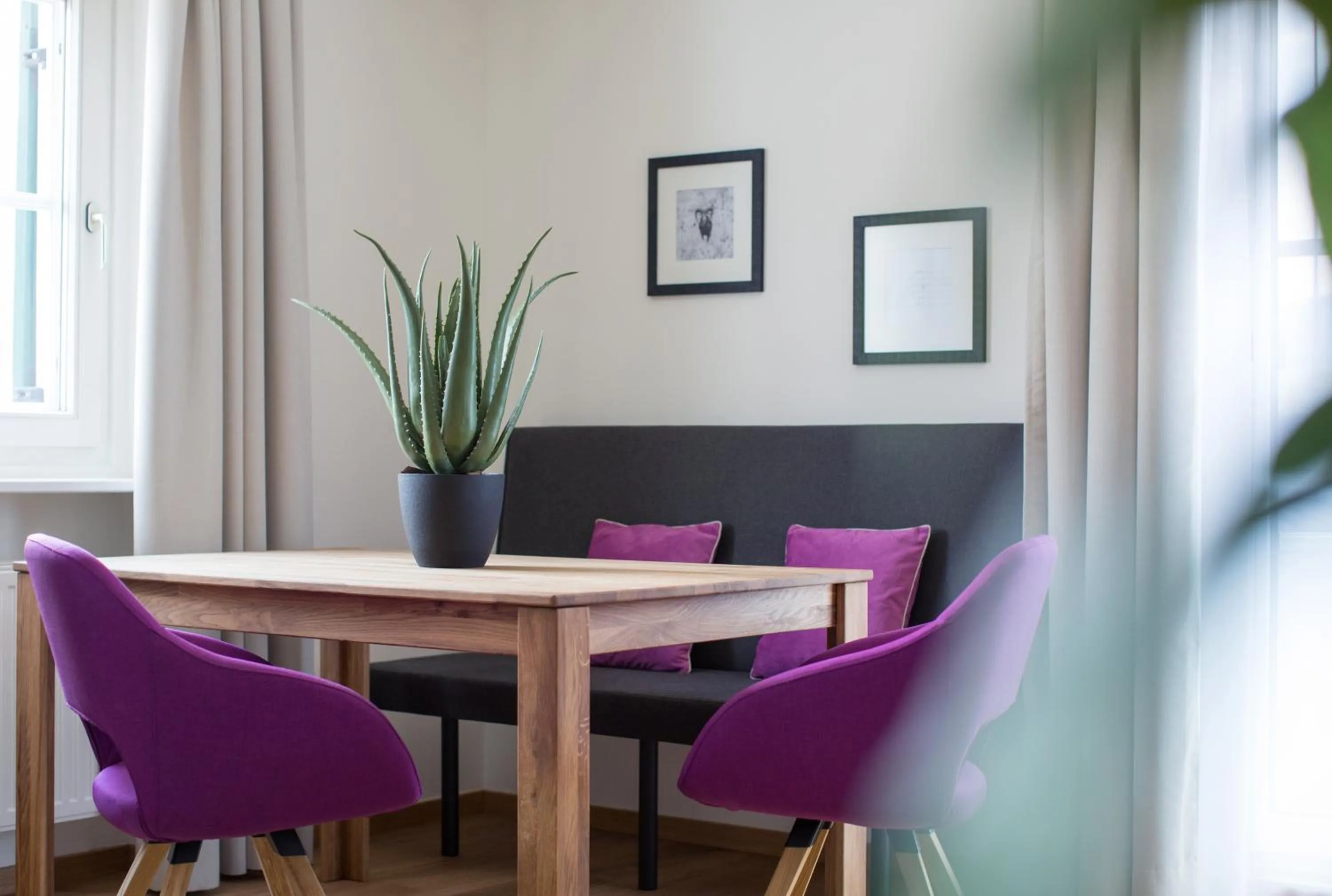 Dining area in HEITZMANN - Hotel & Rooftop