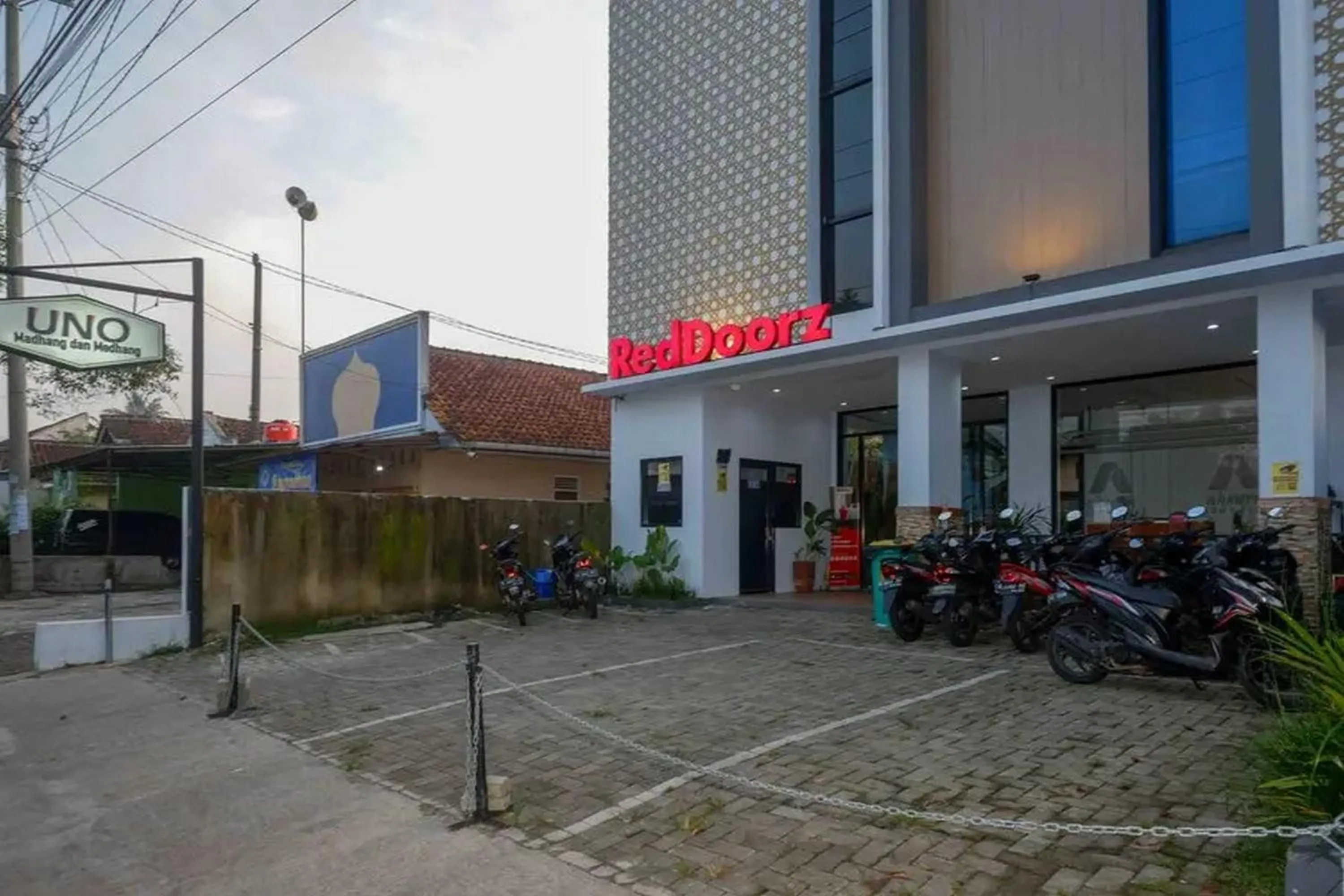 Property building in RedDoorz near Universitas Muhammadiyah Purwokerto 2