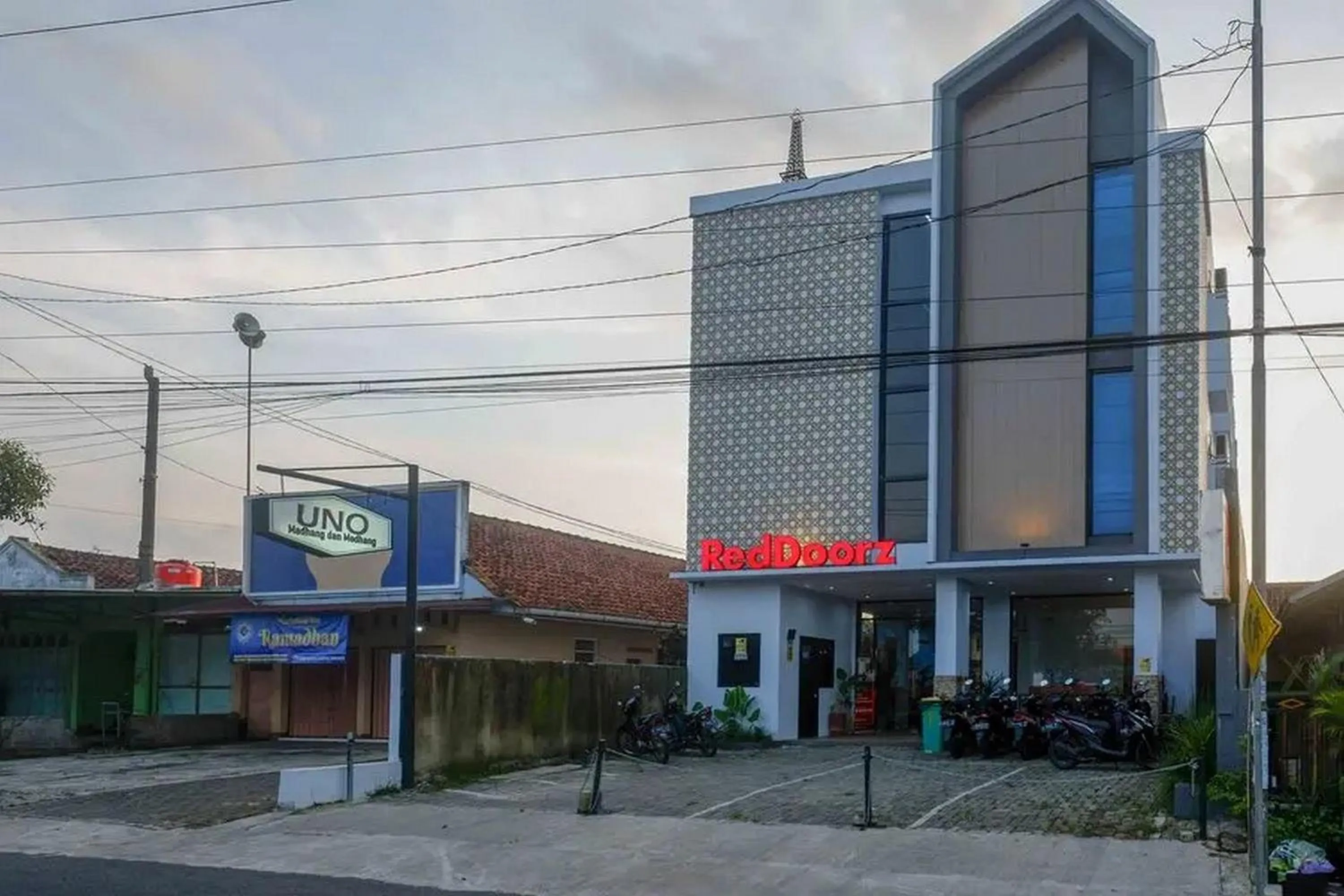Property building in RedDoorz near Universitas Muhammadiyah Purwokerto 2