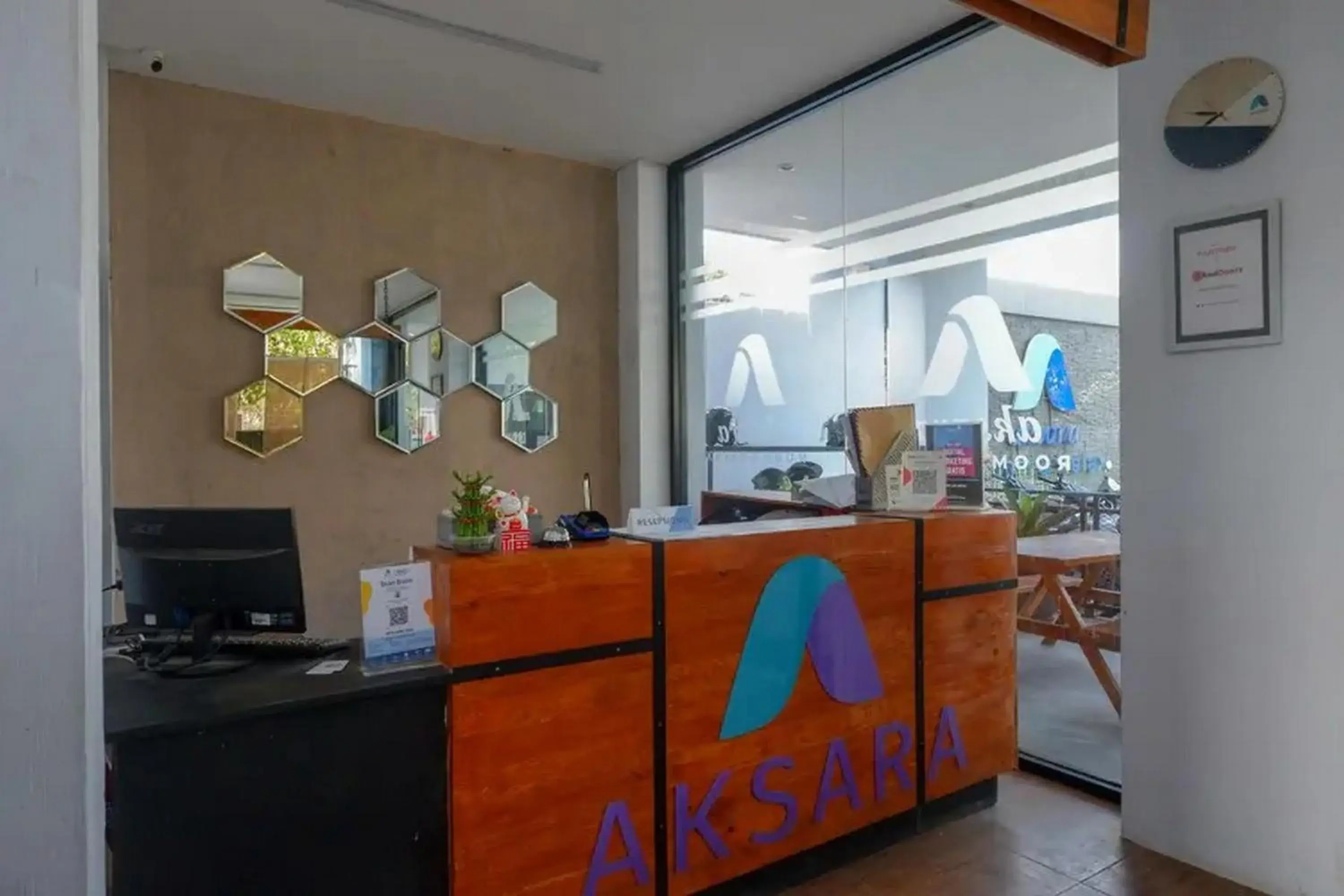 Lobby or reception in RedDoorz near Universitas Muhammadiyah Purwokerto 2 Lobby or reception in RedDoorz near Universitas Muhammadiyah Purwokerto 2