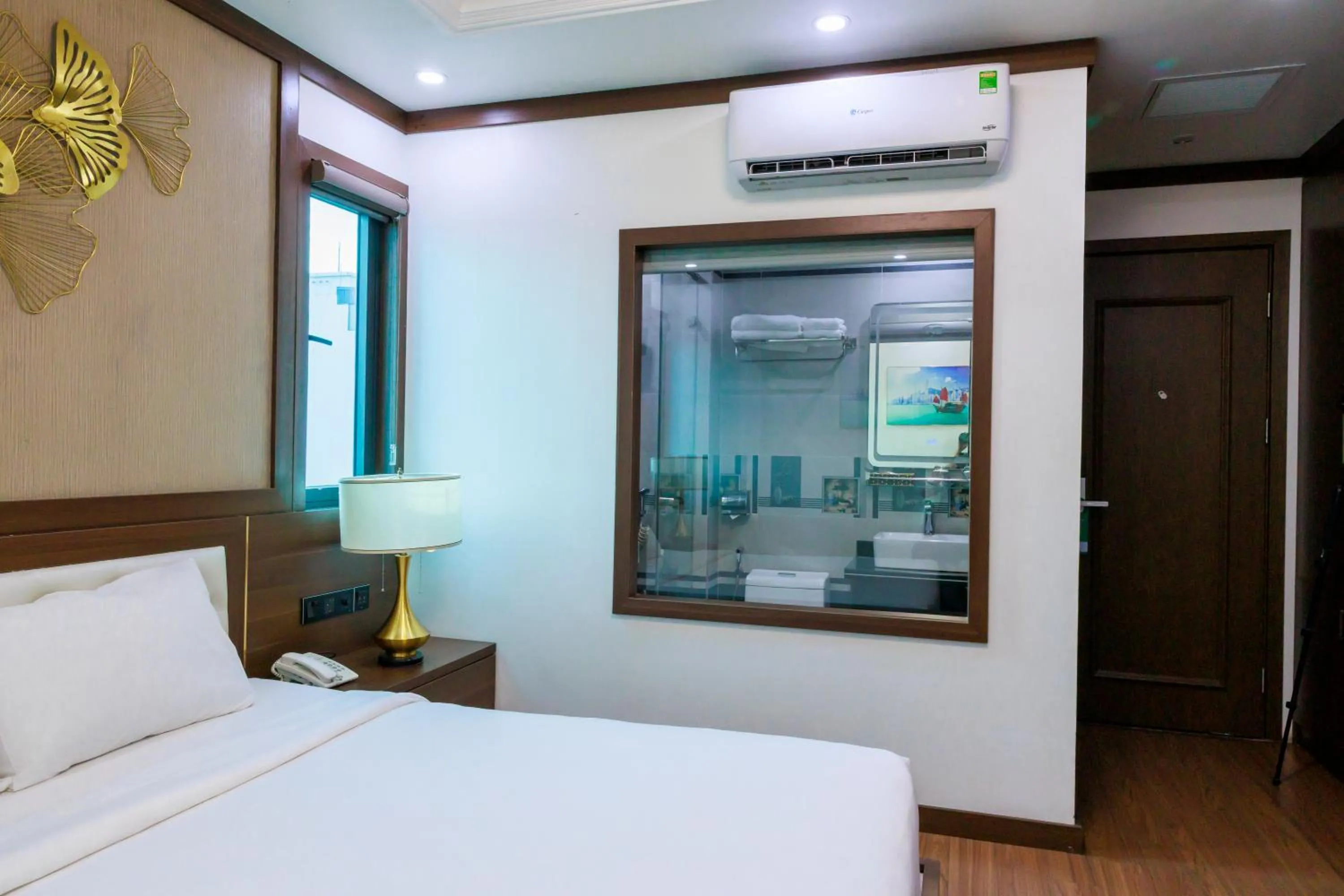 Photo of the whole room, Bed in New Sun Móng Cái Hotel