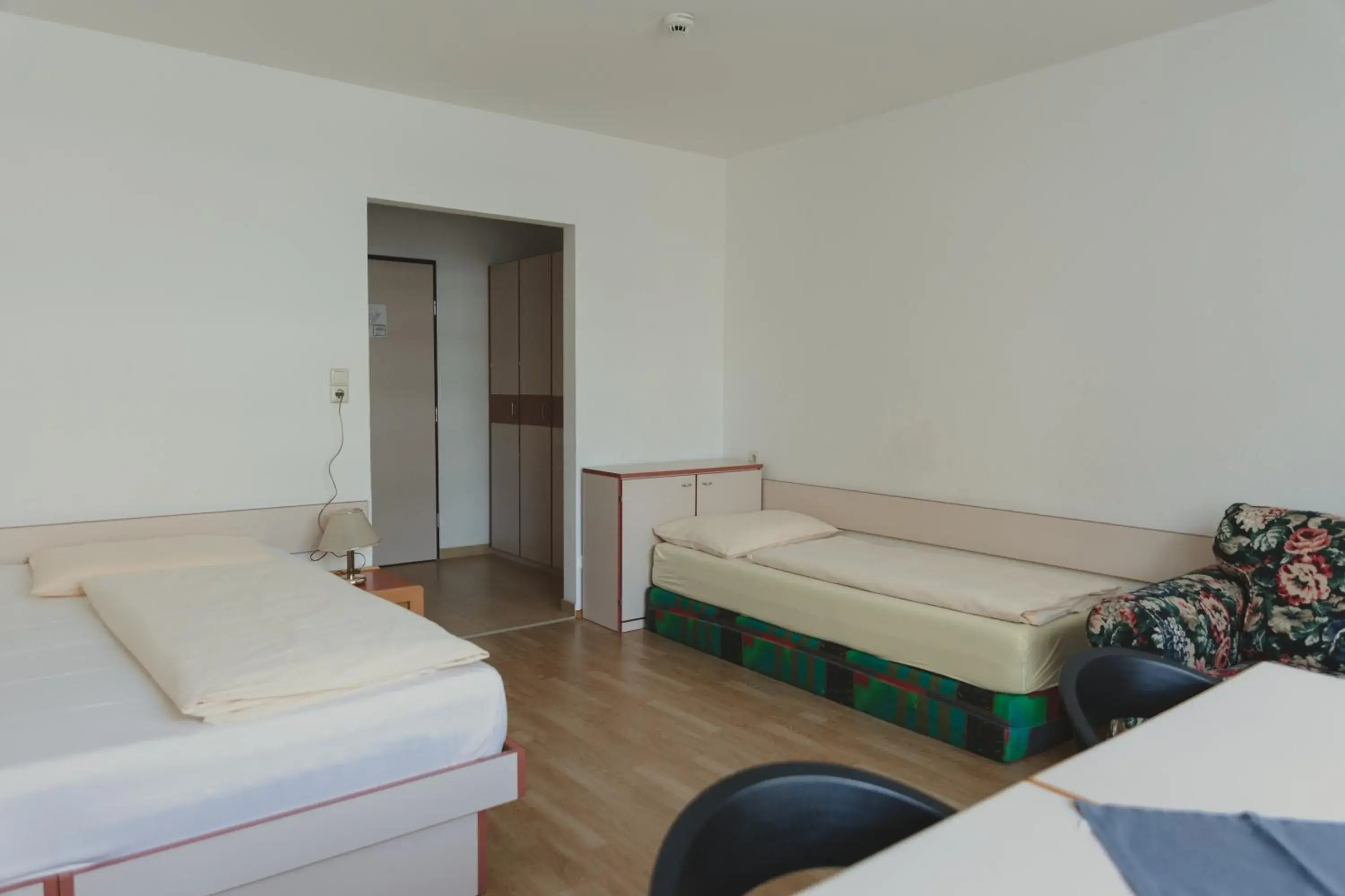 Triple Room in Sommerhotel Karwendel Triple Room in Sommerhotel Karwendel