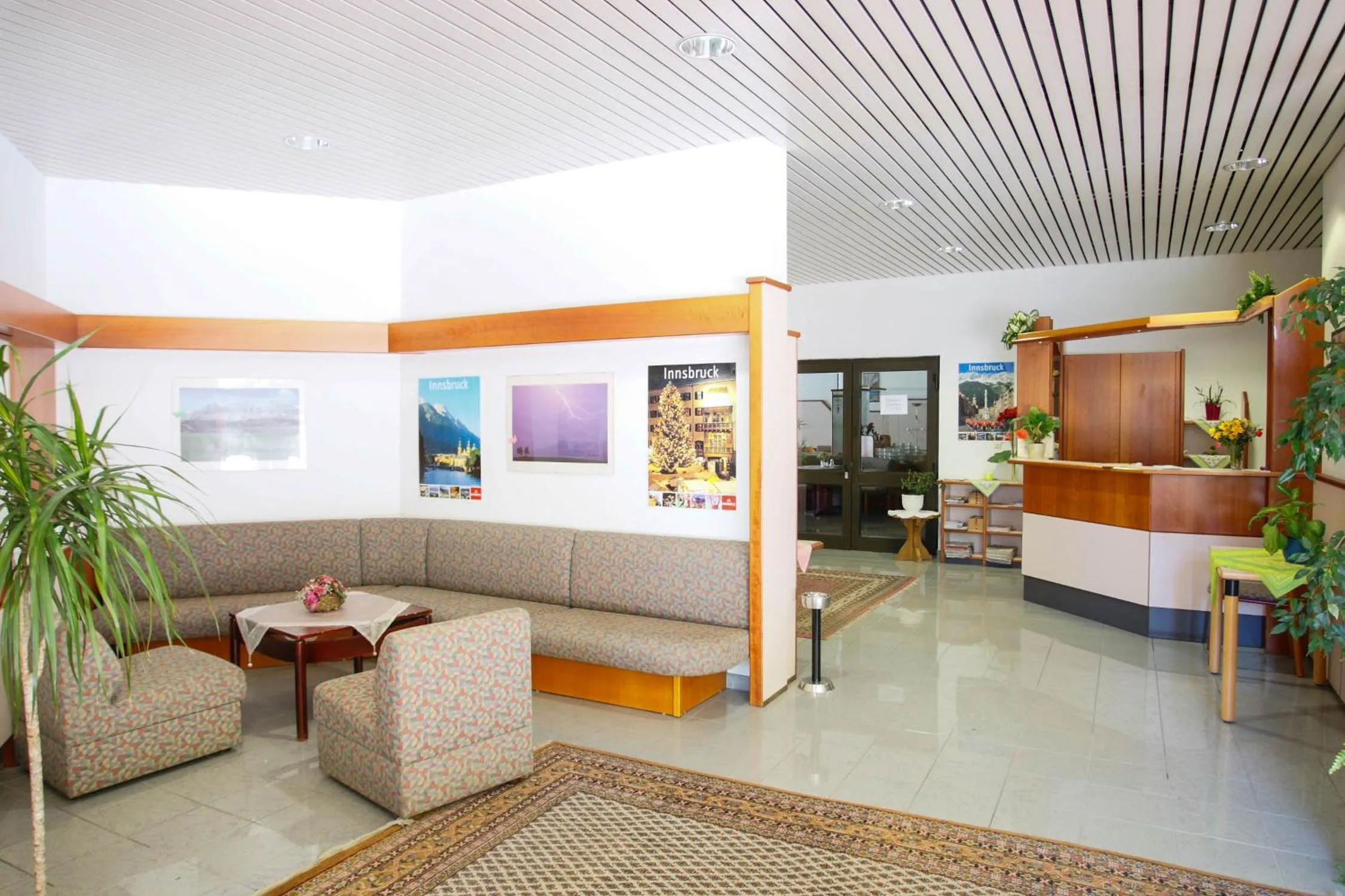 Lobby or reception in Sommerhotel Karwendel