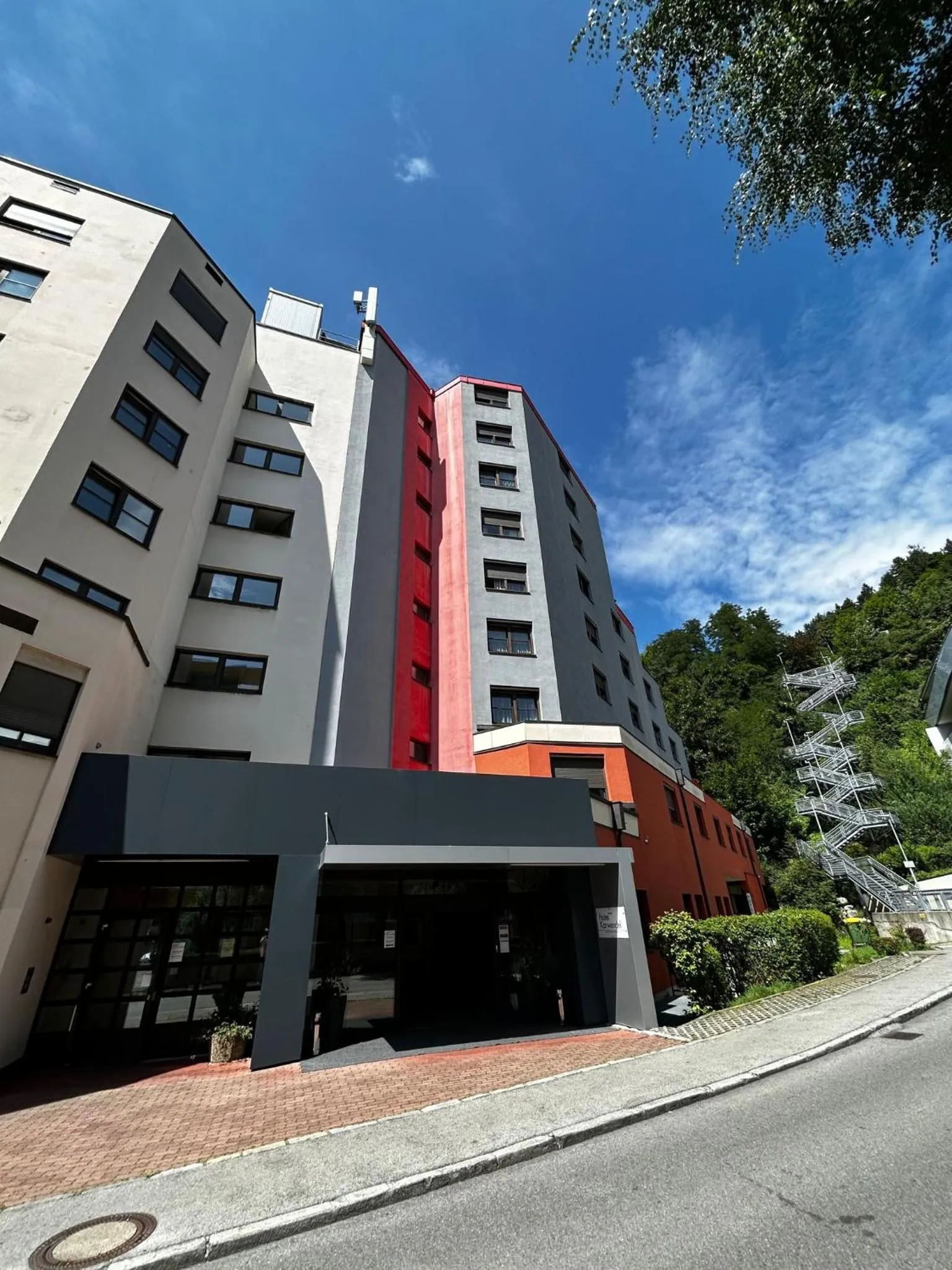 Facade/entrance in Sommerhotel Karwendel