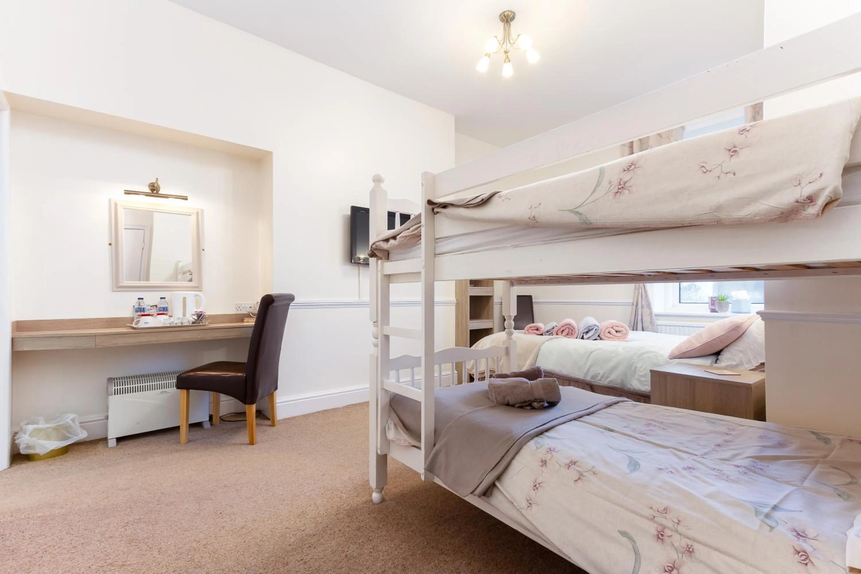 Bed in The Hollingworth