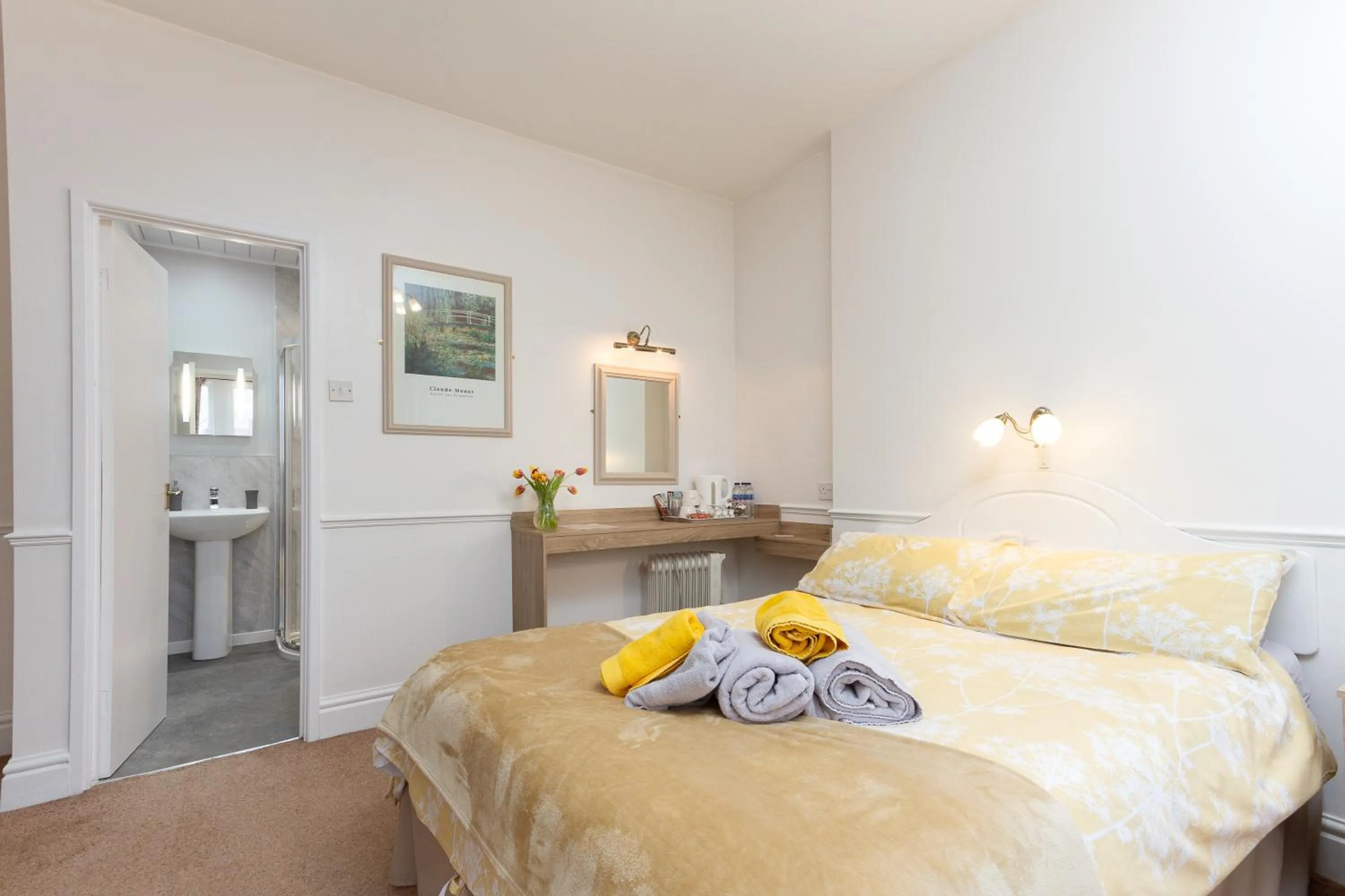 Bed in The Hollingworth