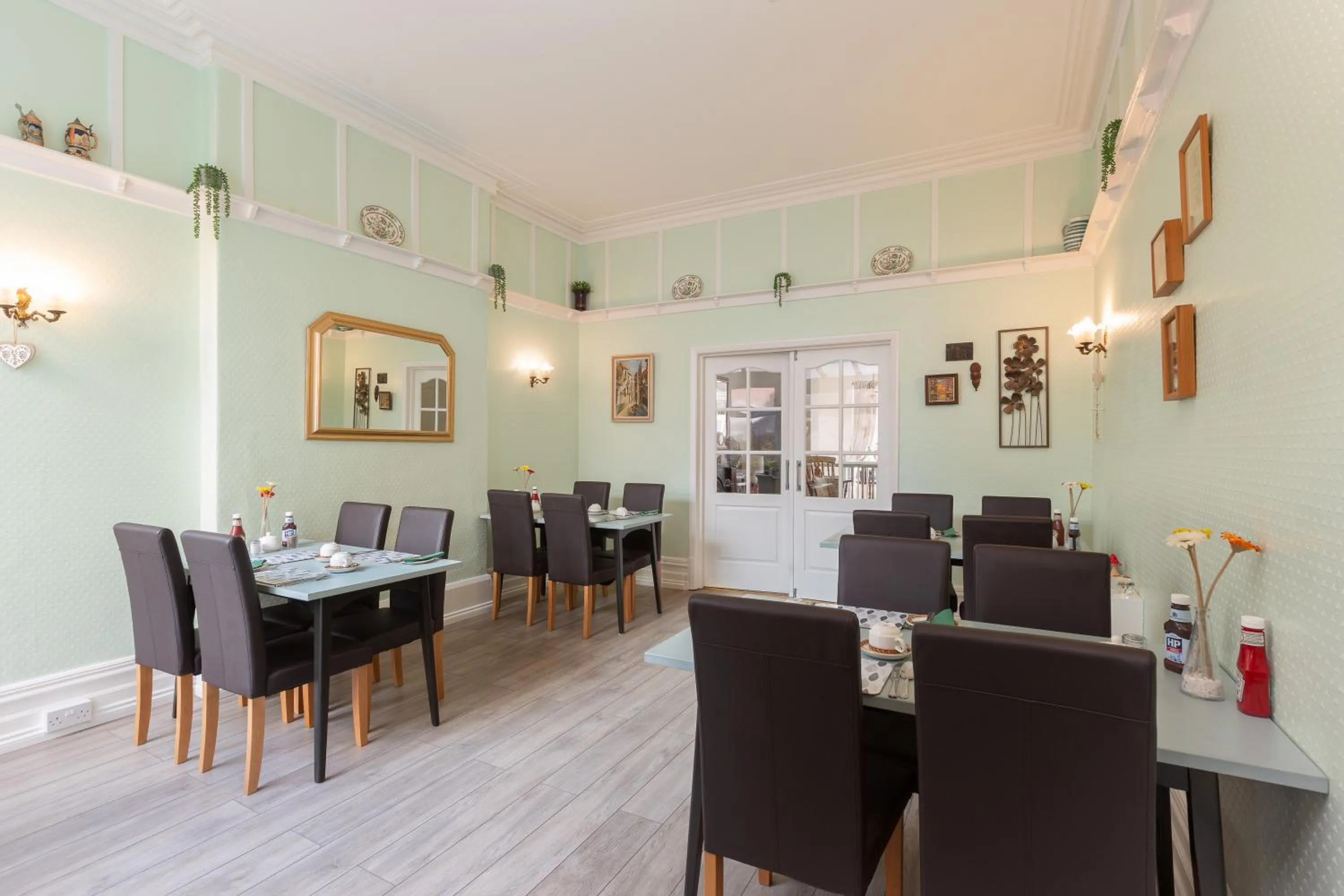 Breakfast in The Hollingworth