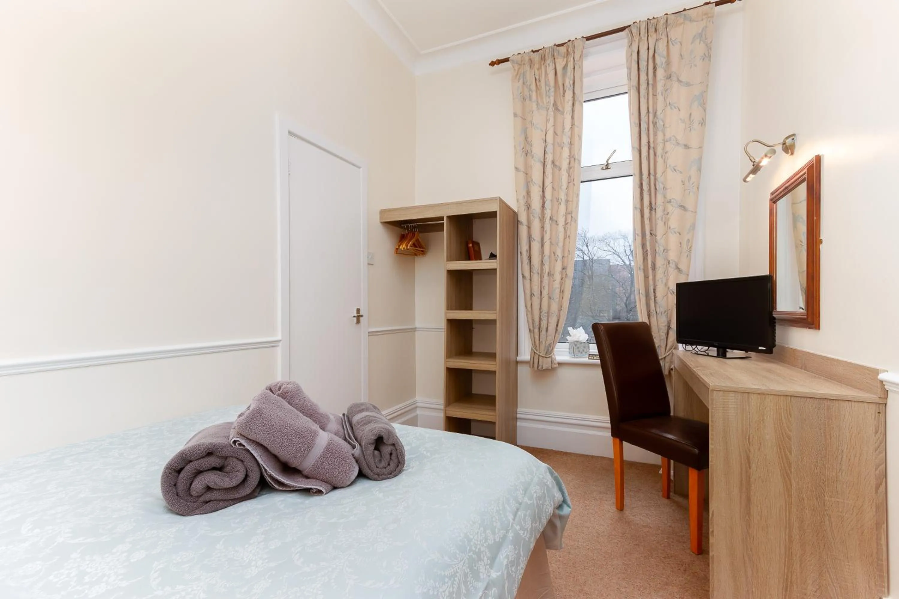 Bed in The Hollingworth