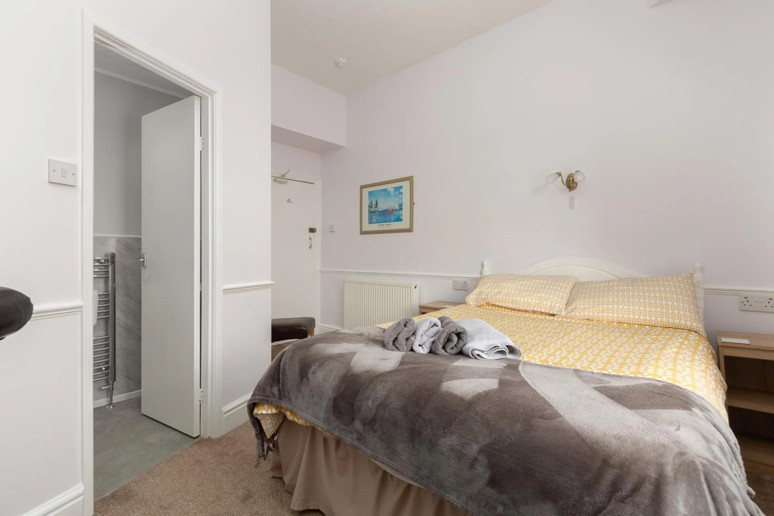 Bed in The Hollingworth