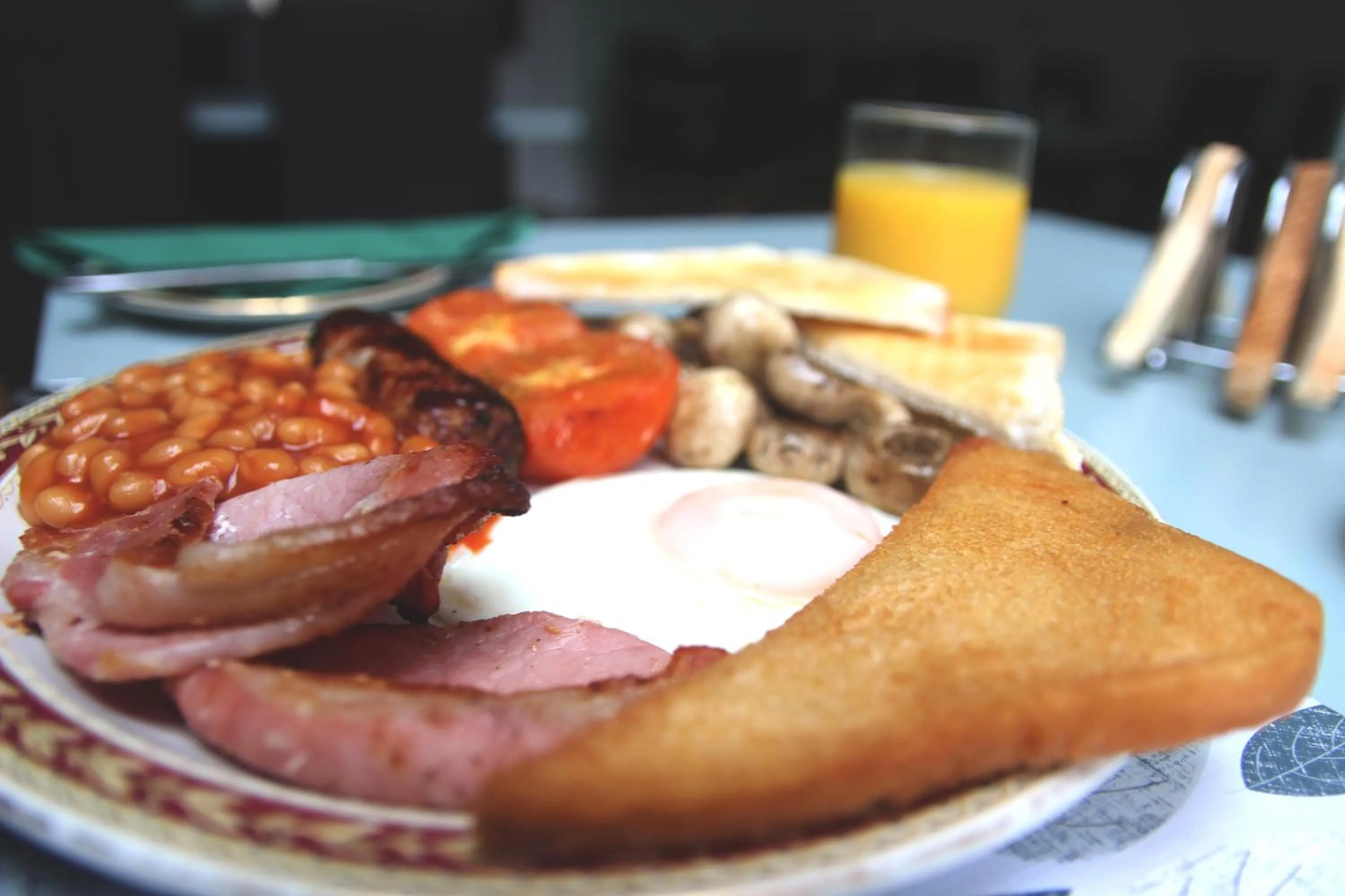 Breakfast in The Hollingworth