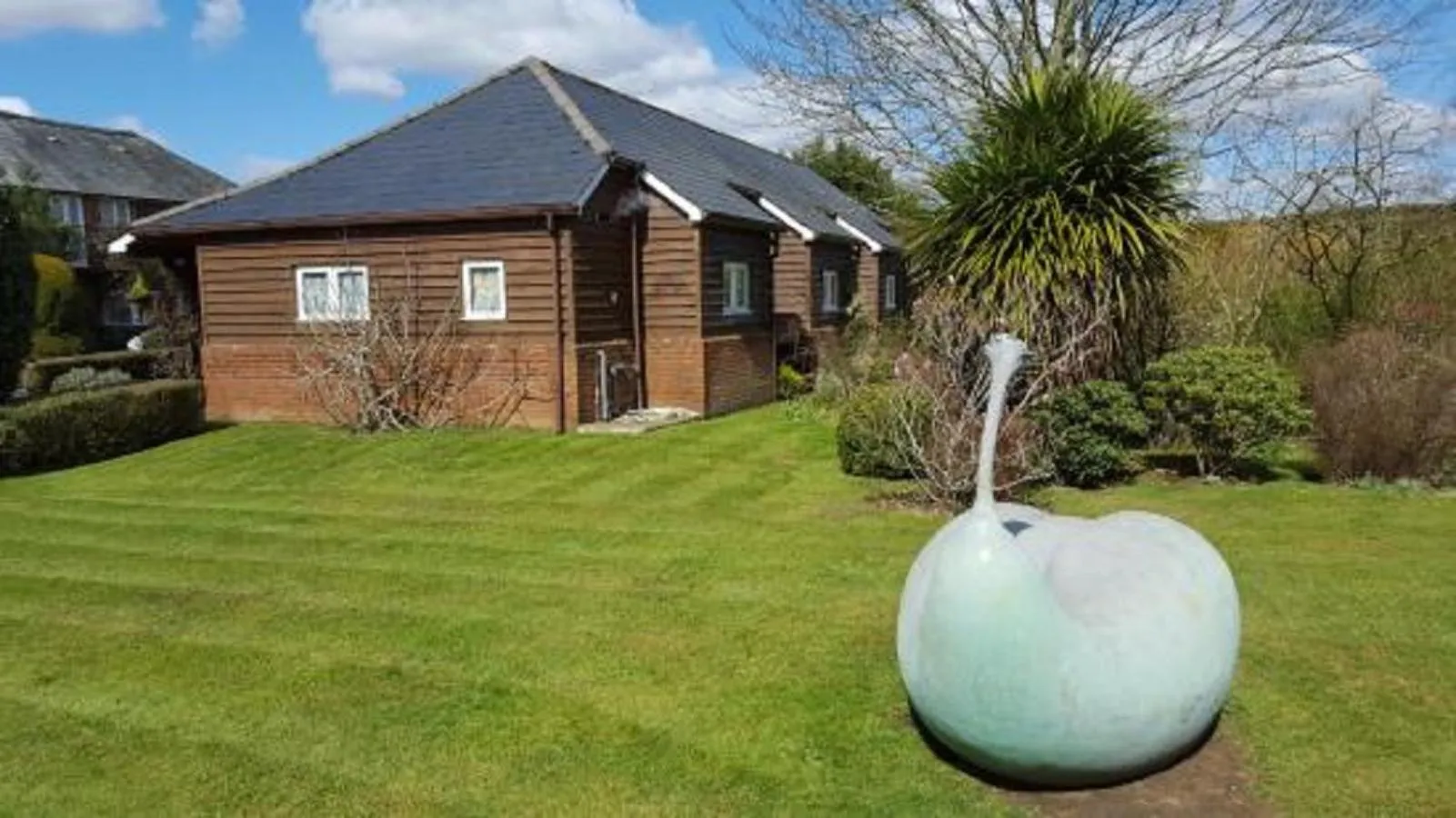 Garden in The Three Lions