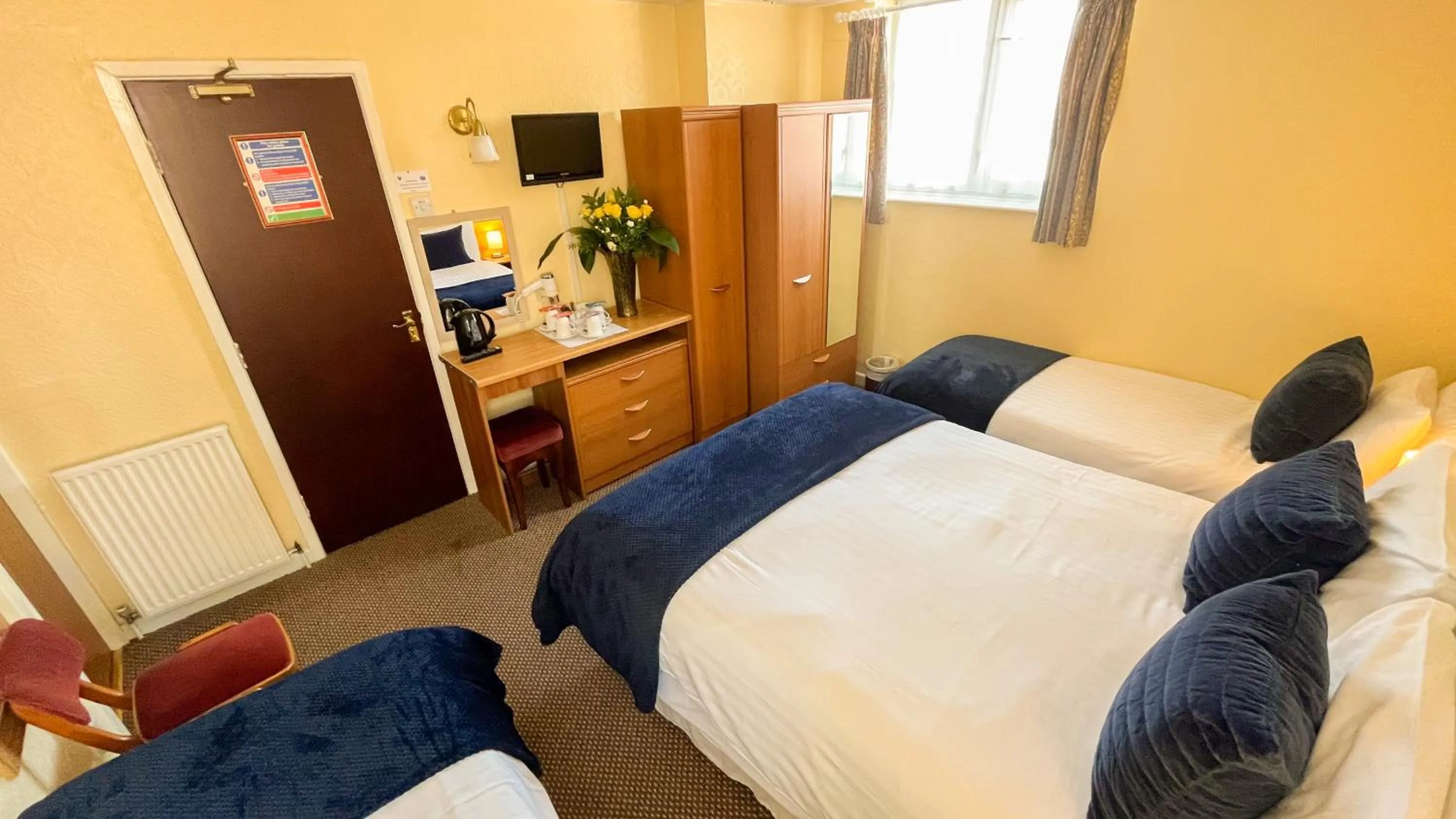 Bed in Sutcliffe Hotel