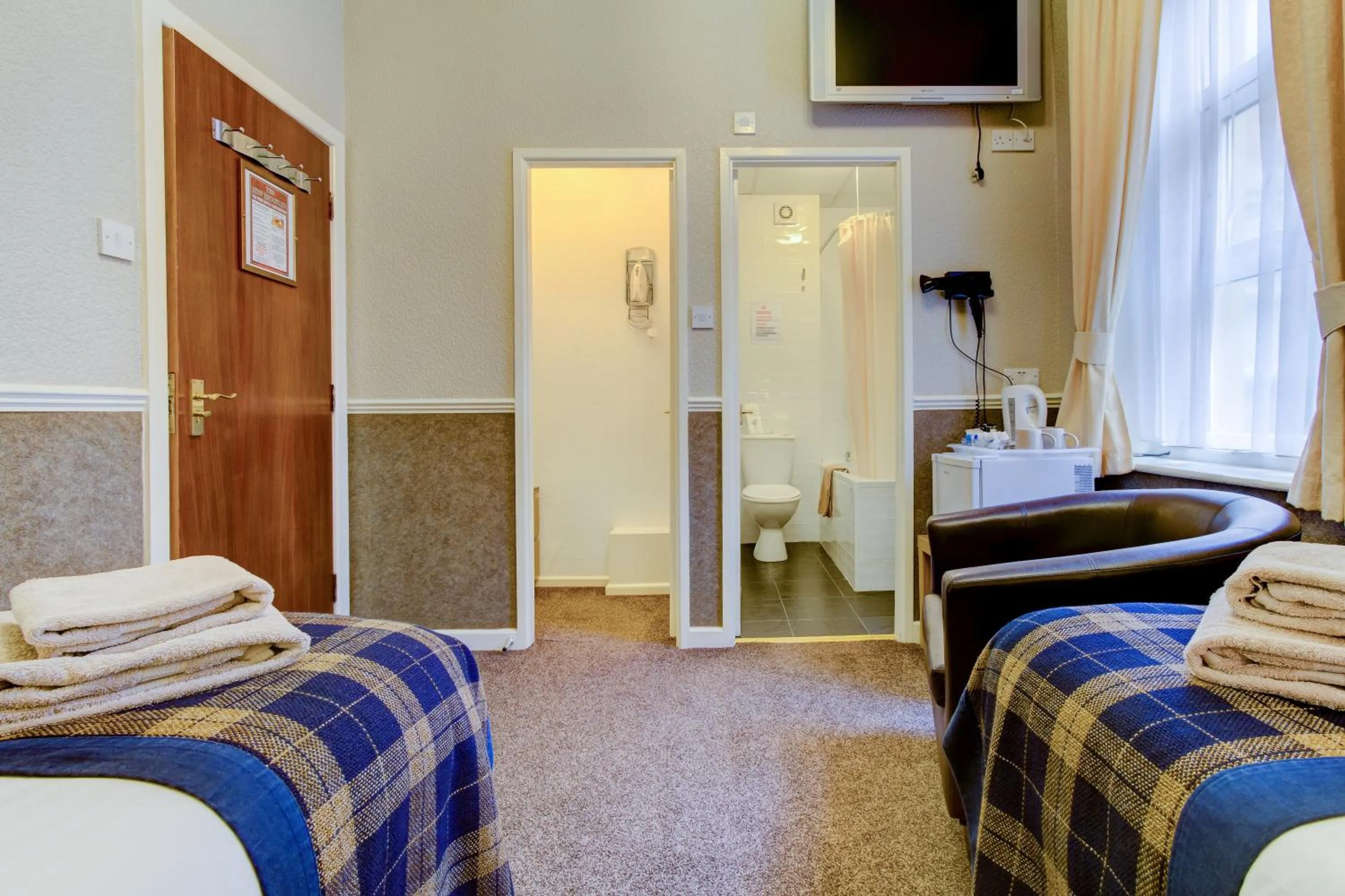 Photo of the whole room, Bed in New Brooklyn