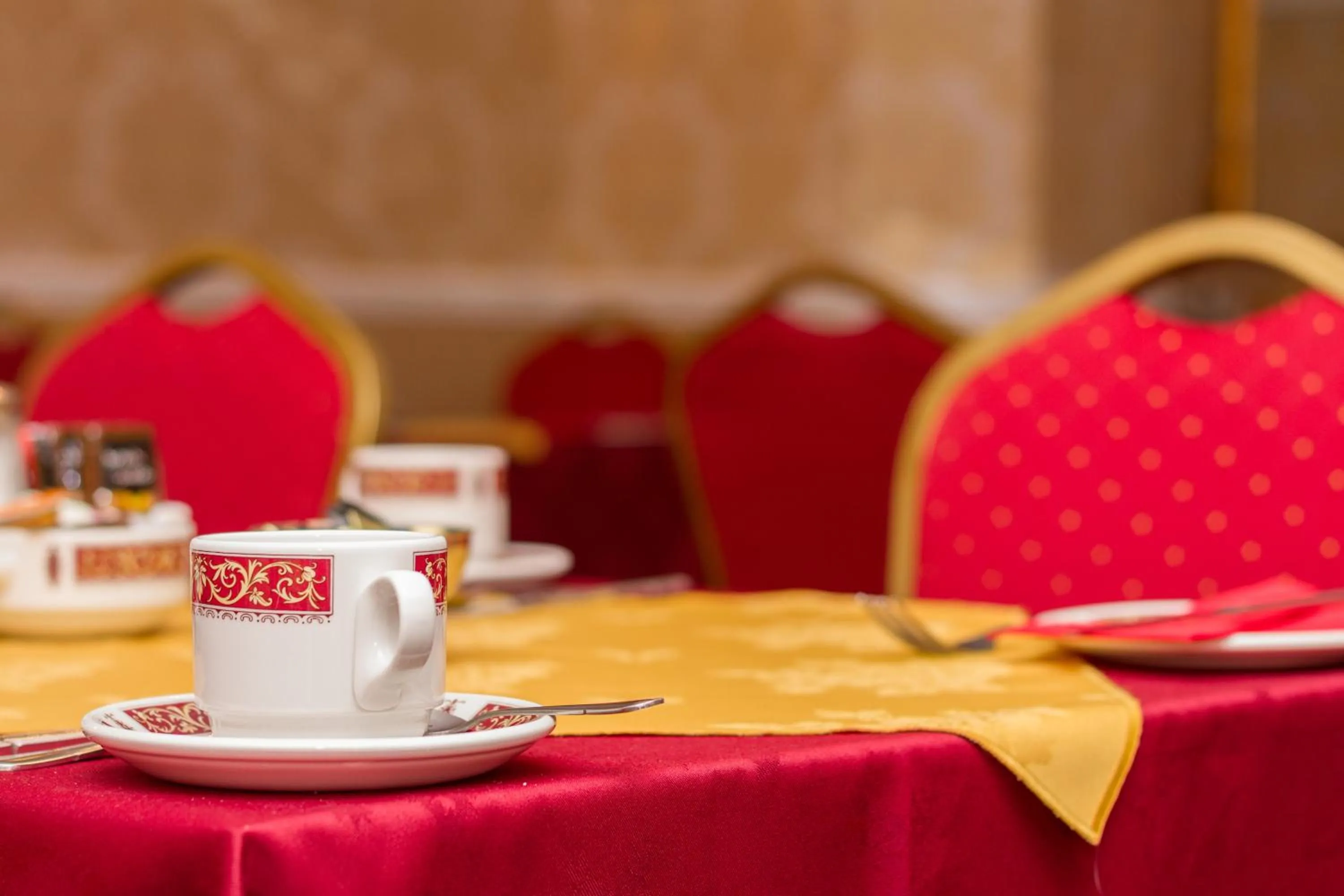 Restaurant/places to eat in New Brooklyn