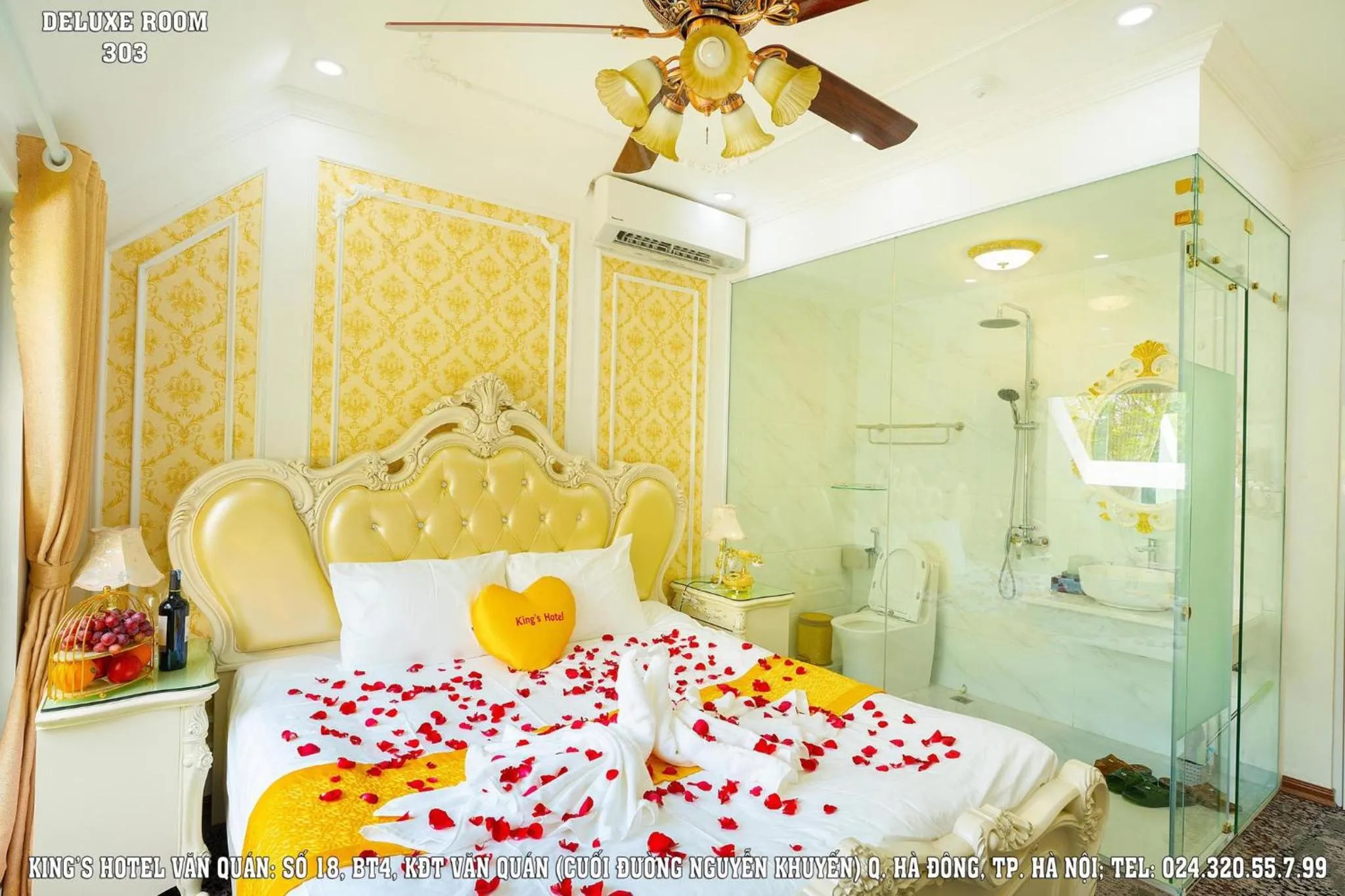 Bed in King's Hotel Văn Quán