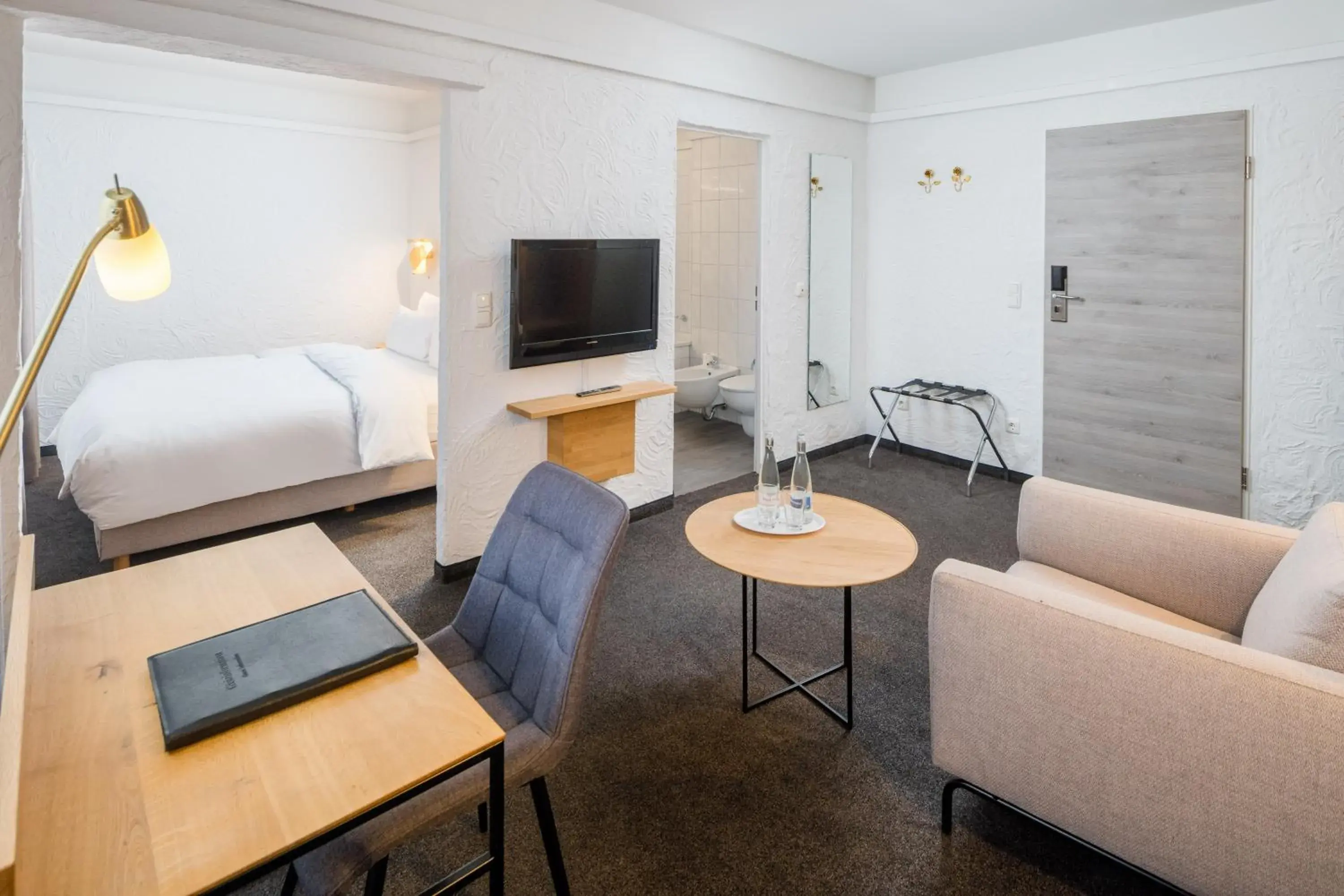 Photo of the whole room, Bed in Best Western Hotel Mainz Photo of the whole room, Bed in Best Western Hotel Mainz