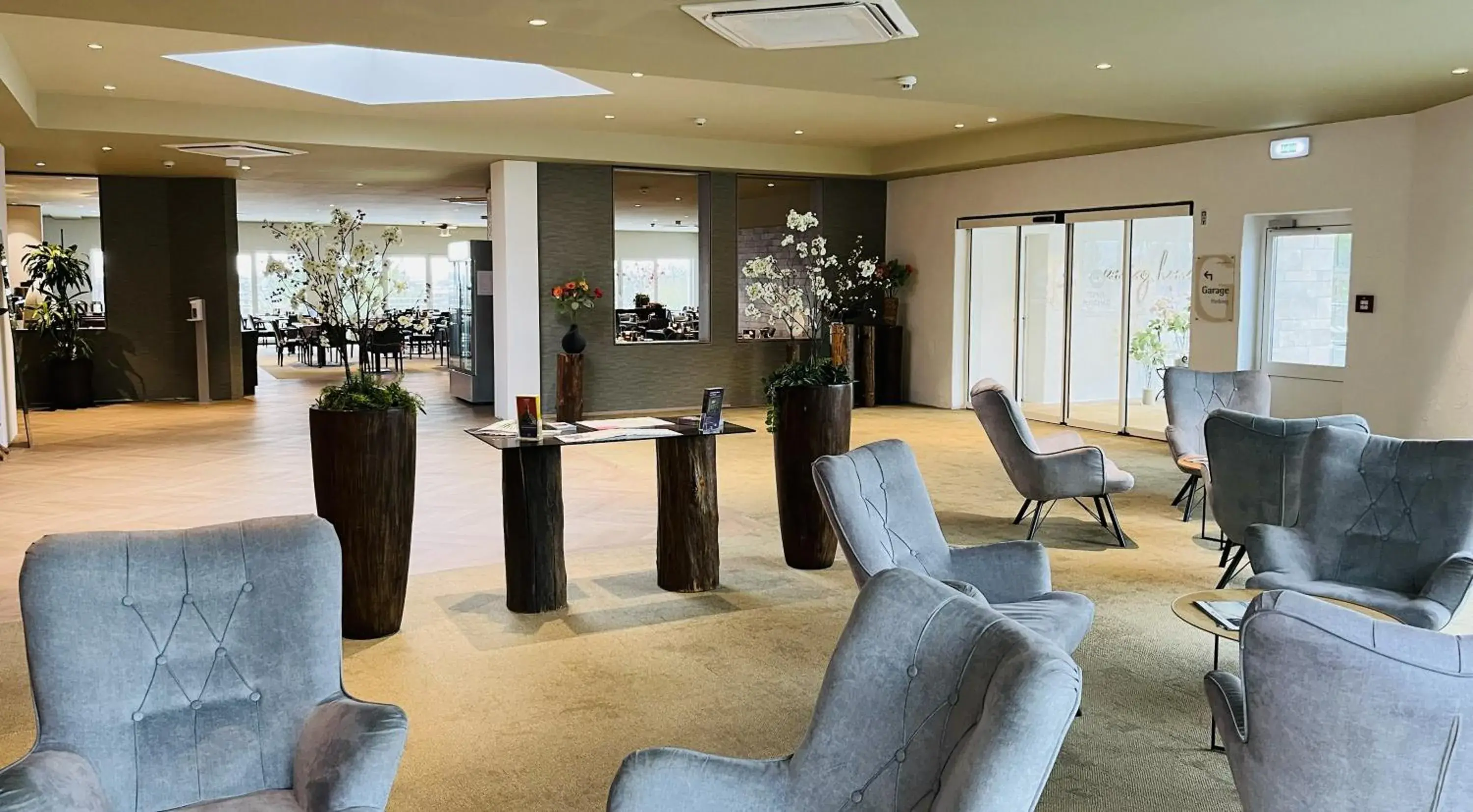 Lobby or reception in Best Western Hotel Mainz Lobby or reception in Best Western Hotel Mainz