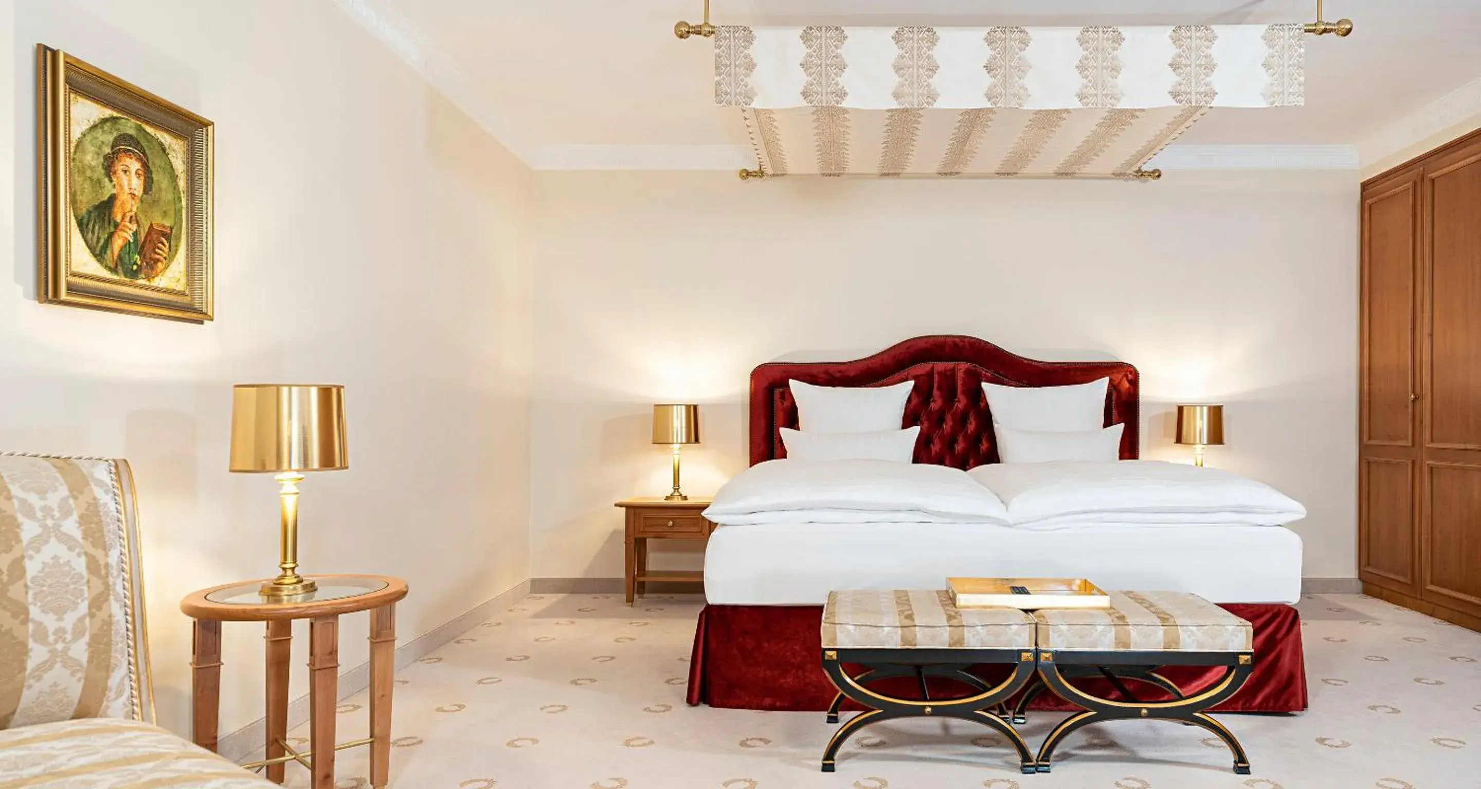 Bedroom, Bed in Victor's Residenz-Hotel Schloss Berg Bedroom, Bed in Victor's Residenz-Hotel Schloss Berg
