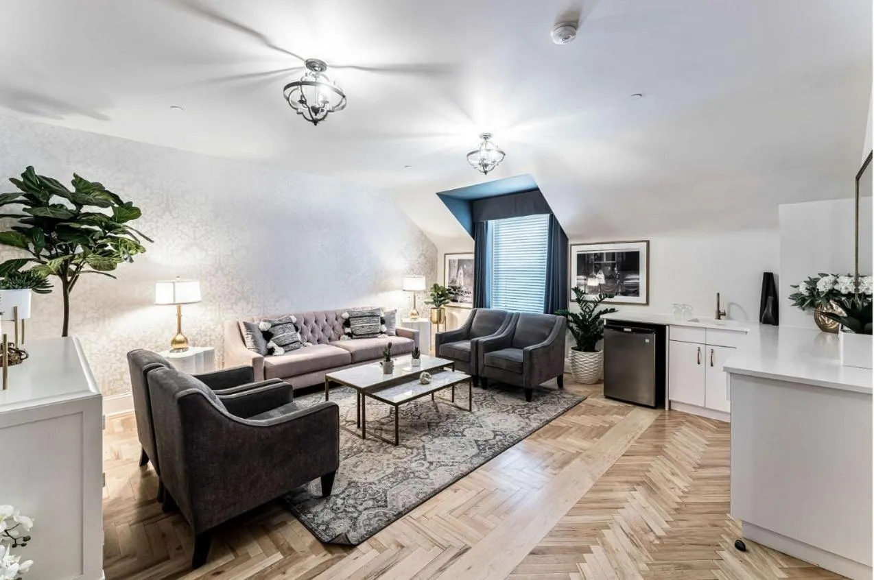 Living room in The Inn on Officers' Garden