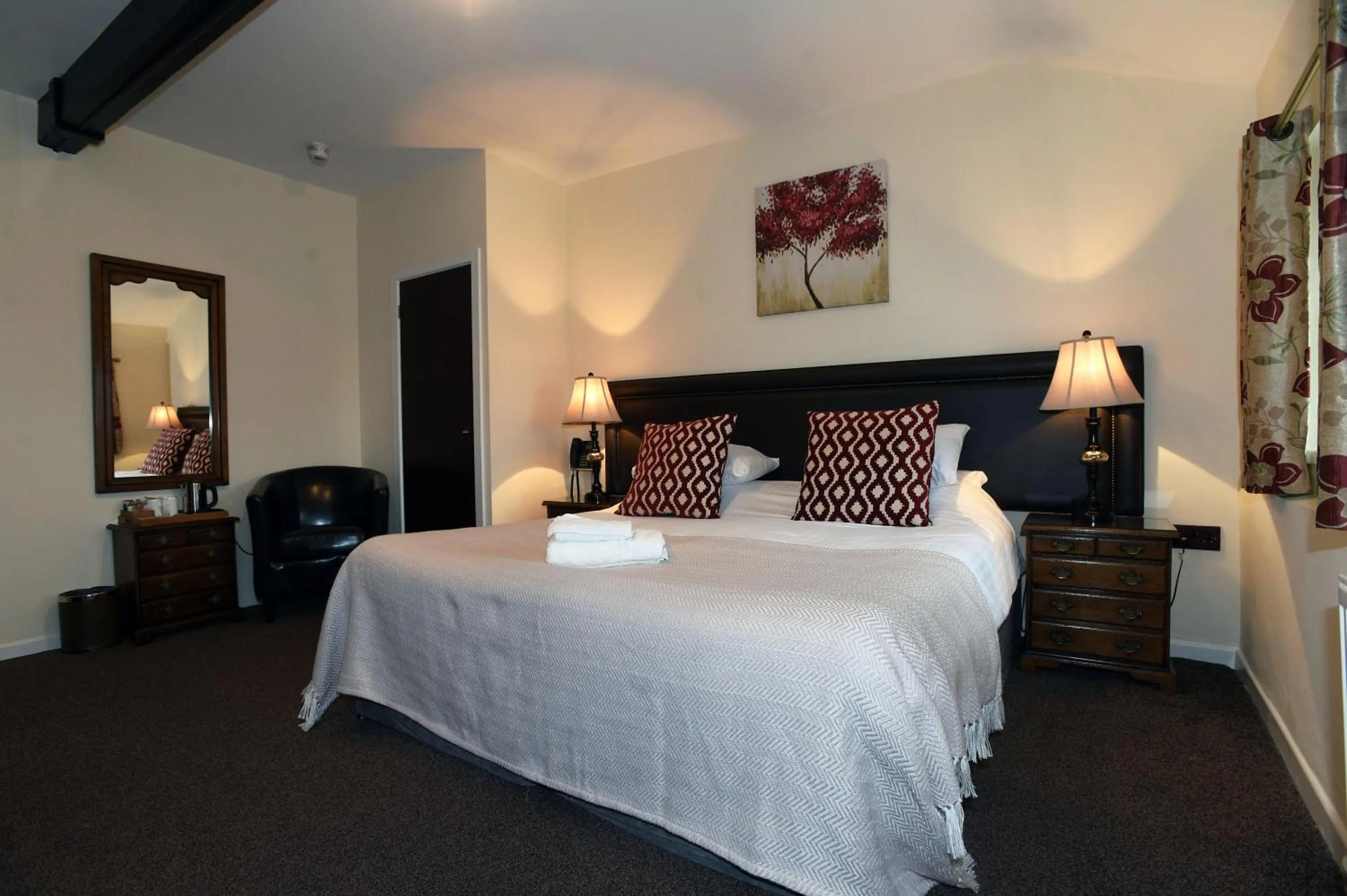 Bedroom in Ty Dre Town House