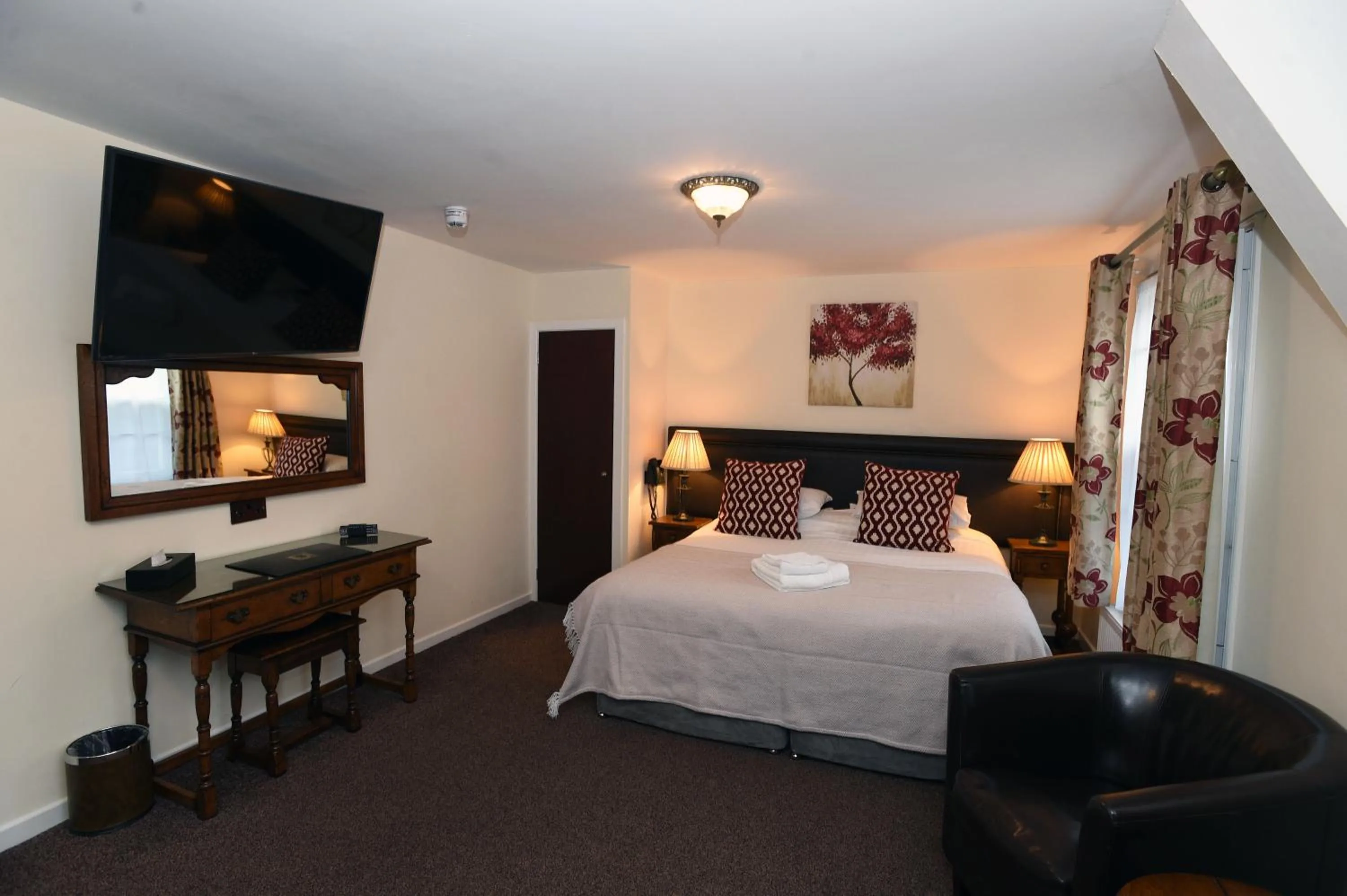 Bedroom in Ty Dre Town House