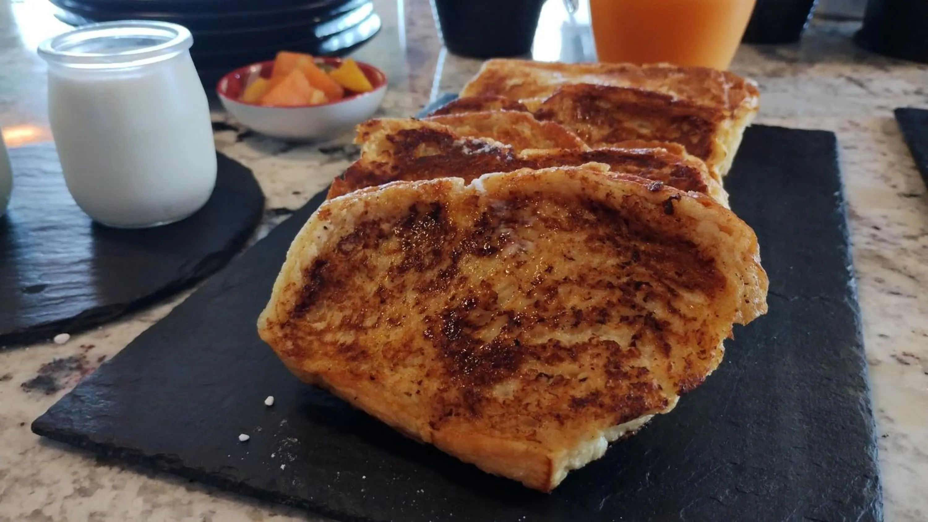 Heritage stone house BnB with Gourmet Breakfast - Chambres d'hôtes de charme entre Bayeux et les plages du débarquement