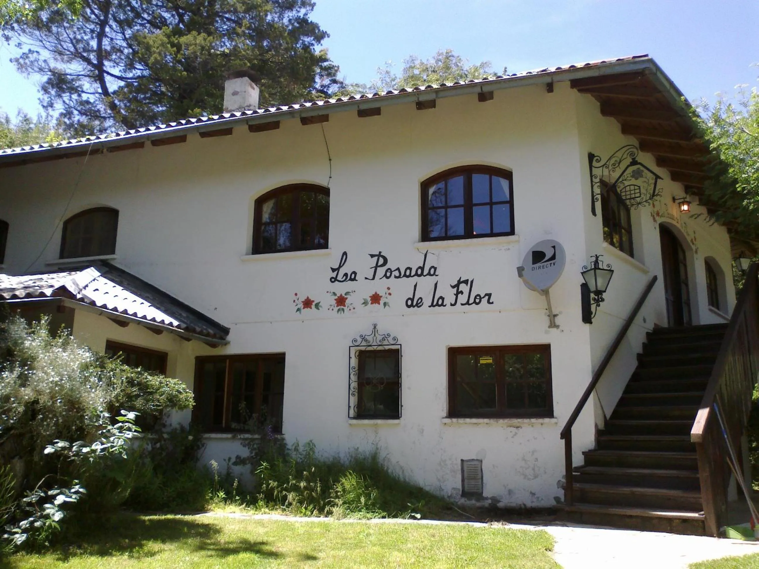 Facade/entrance in Posada de la Flor