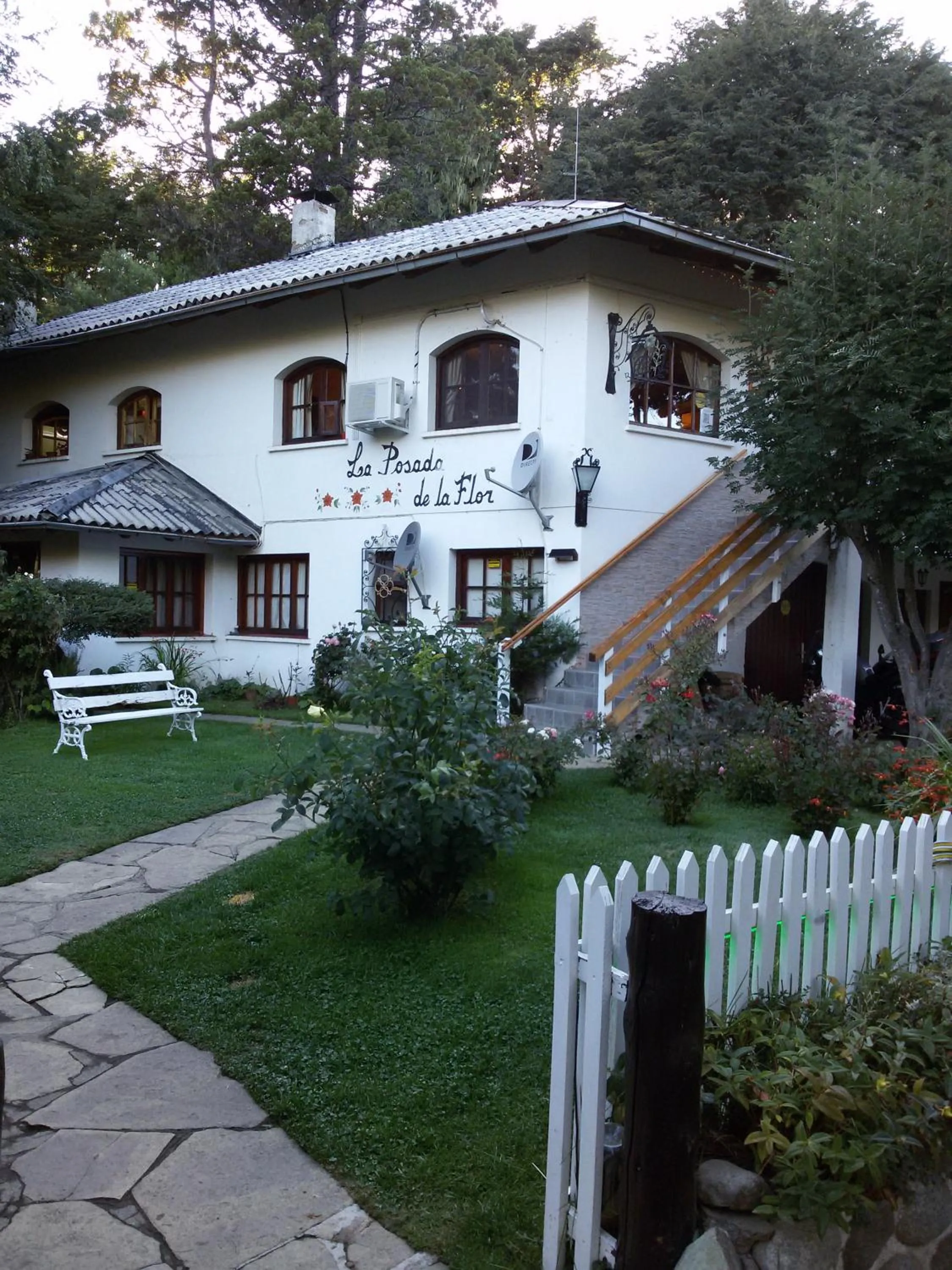 Facade/entrance in Posada de la Flor