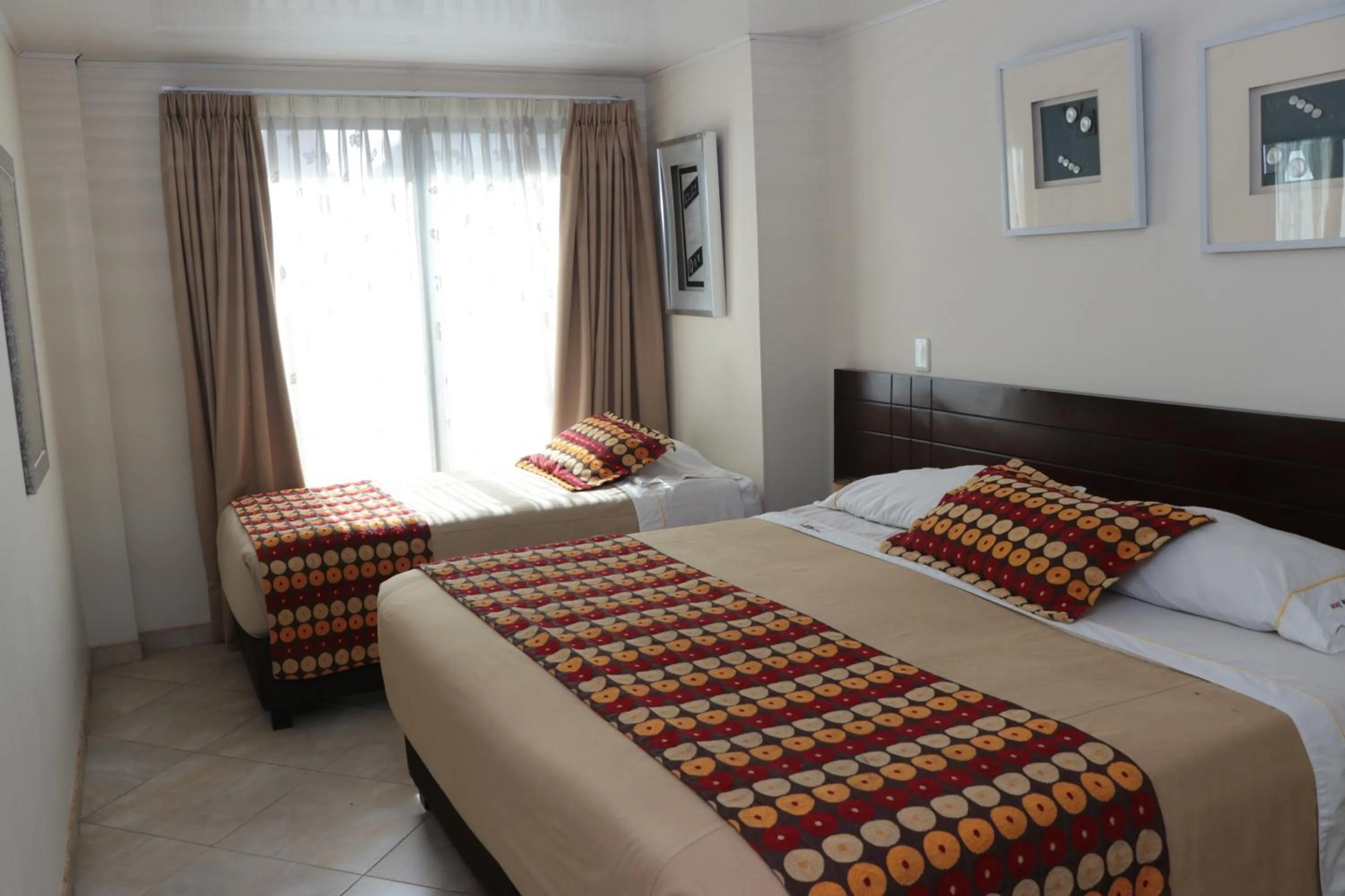 Bed in Hoteles Bogotá Inn Lago Chico Zona Rosa