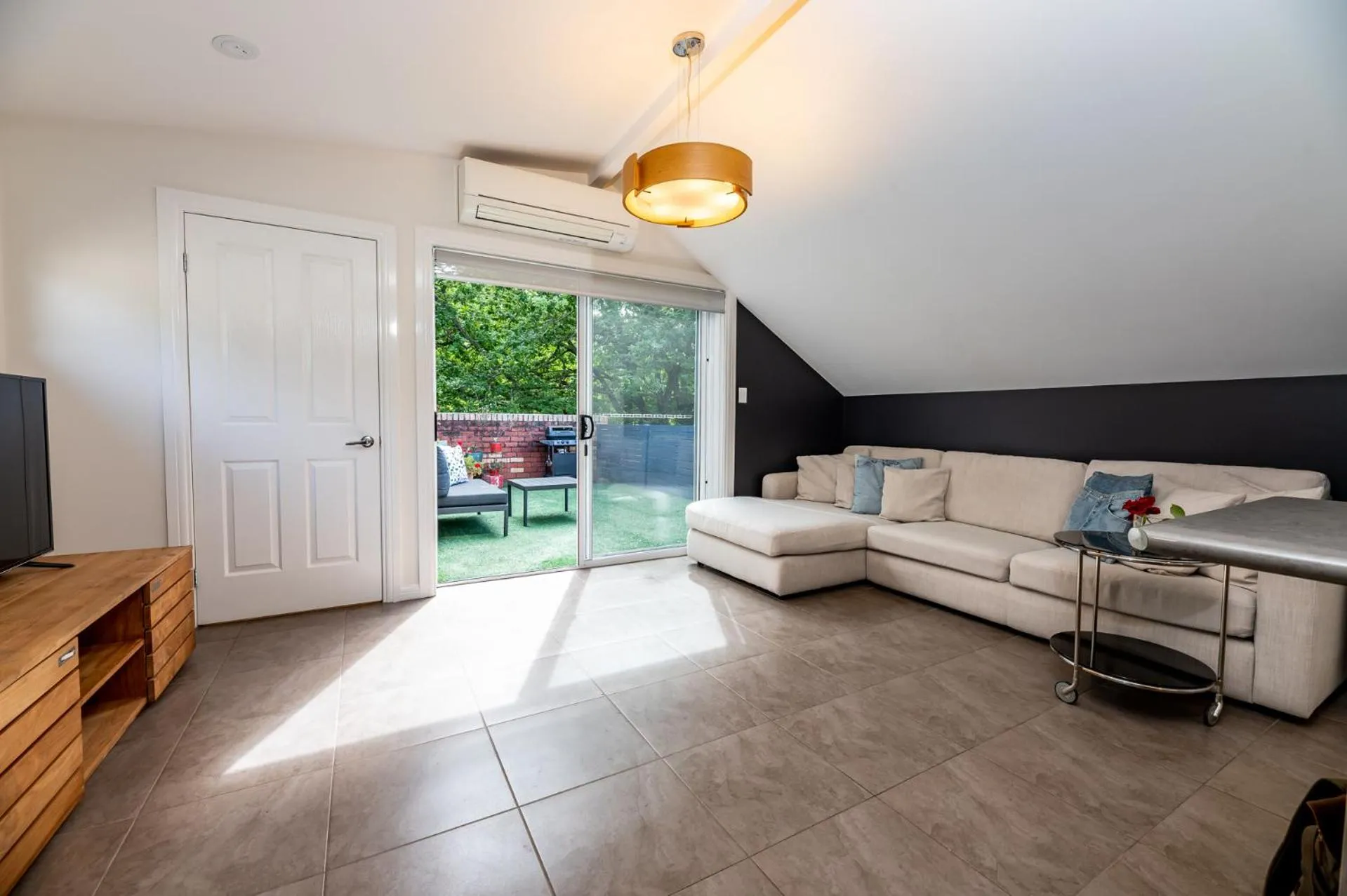Apartment with Mountain View in Tuck Inn Yarra Valley