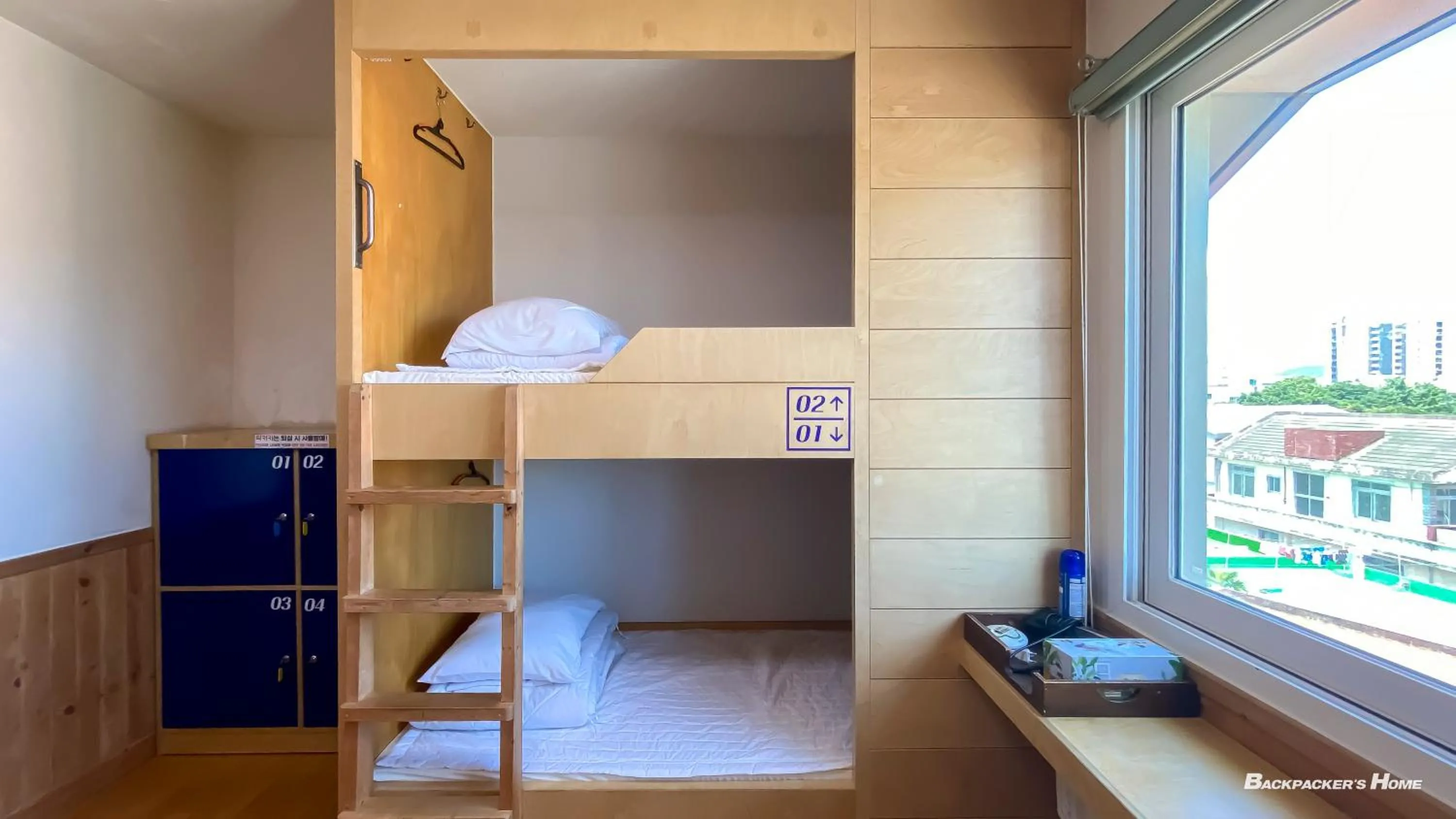 Bed in Backpacker's Home