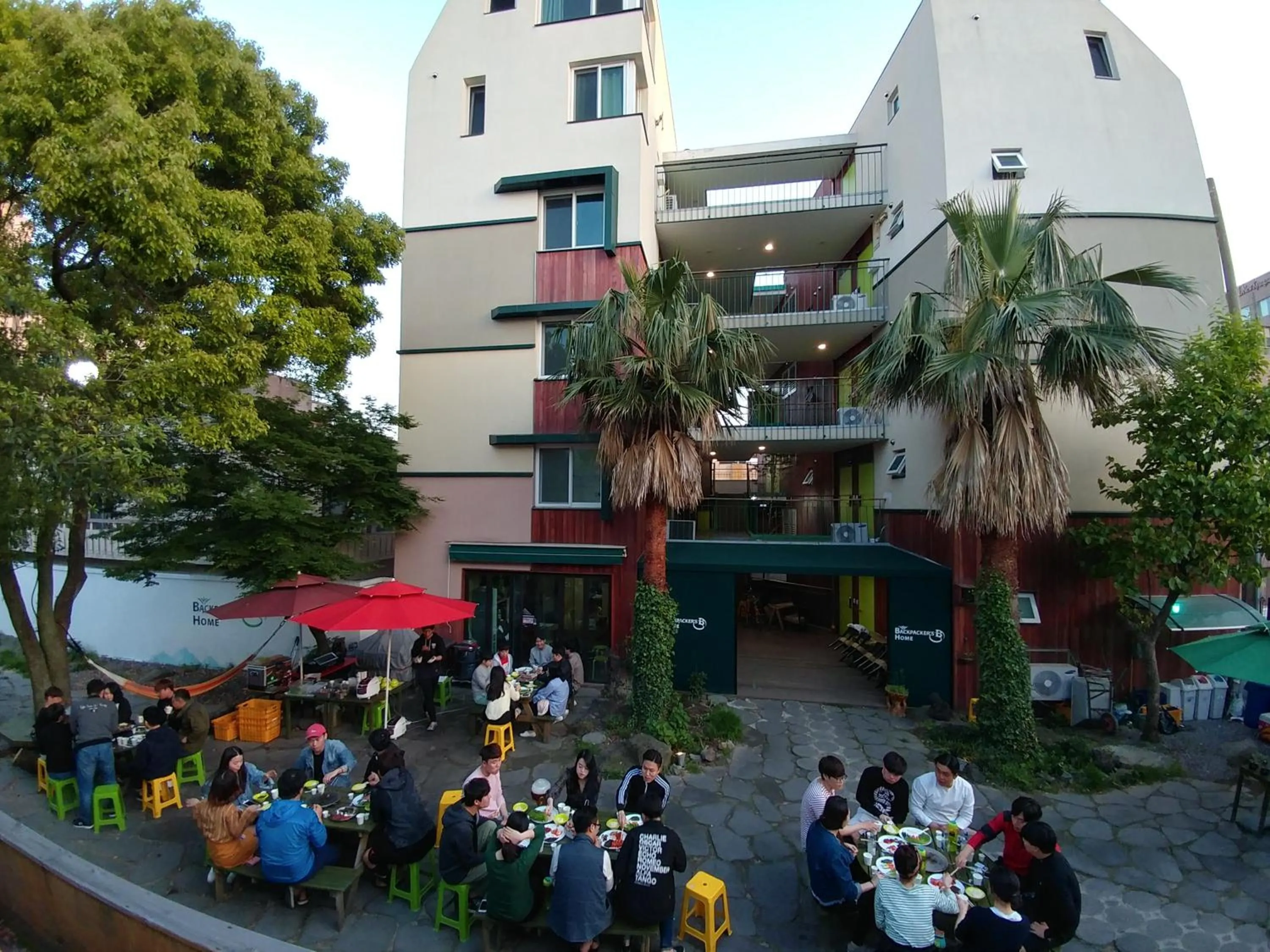 BBQ facilities in Backpacker's Home