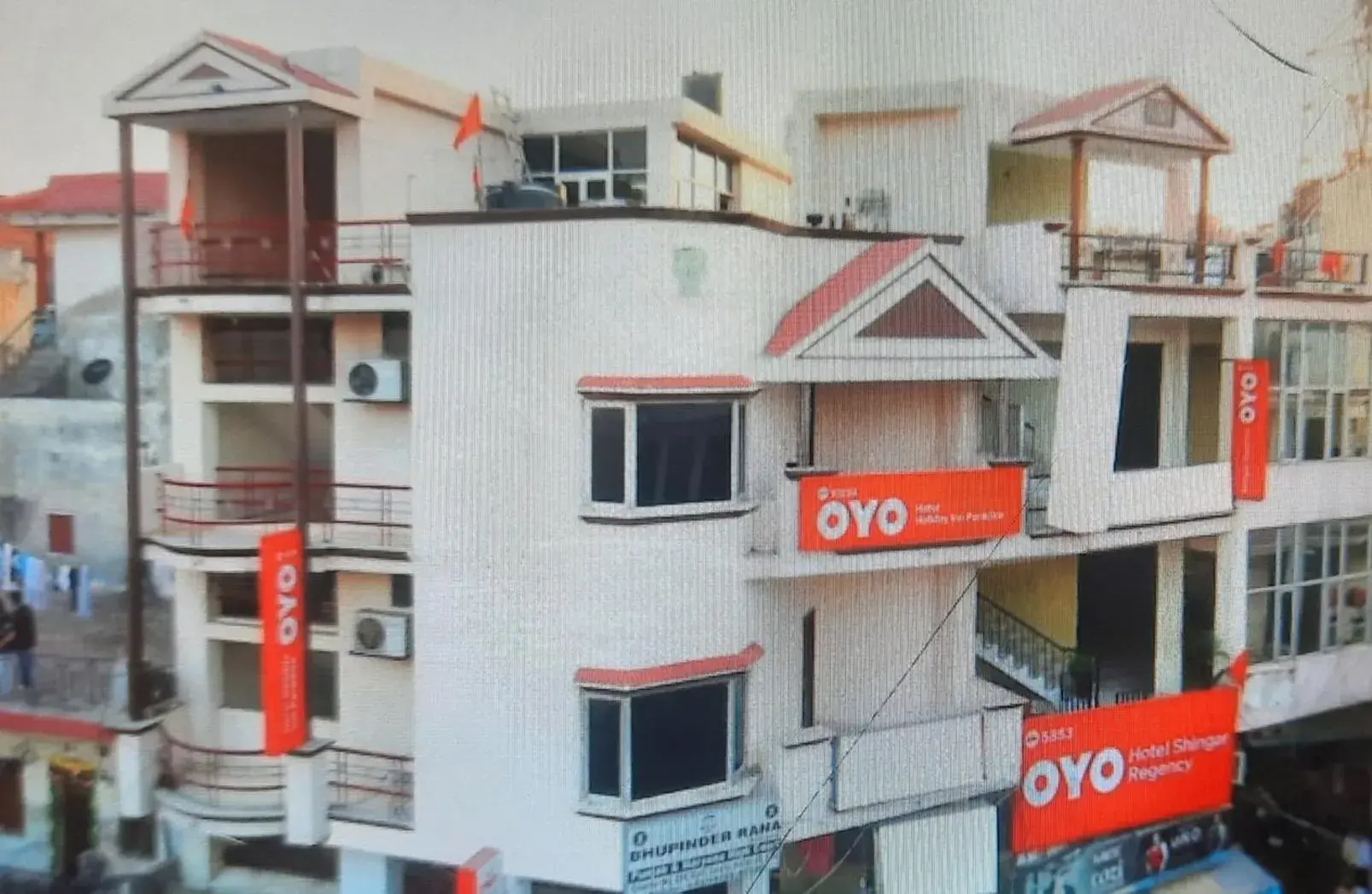 Property building in HOTEL HOLIDAY INN PARADISE Property building in HOTEL HOLIDAY INN PARADISE