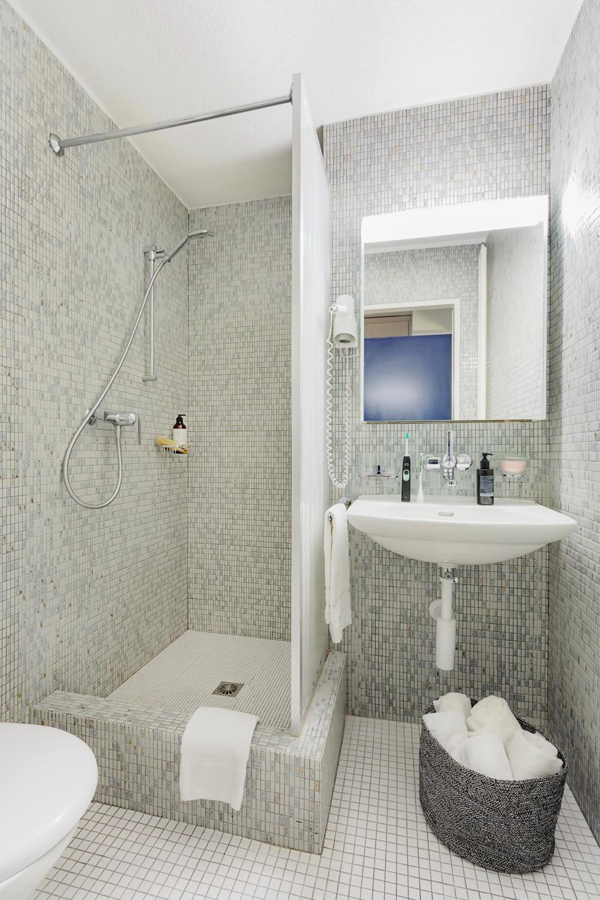 Bathroom in Swiss Star Aussersihl - Self Check-In