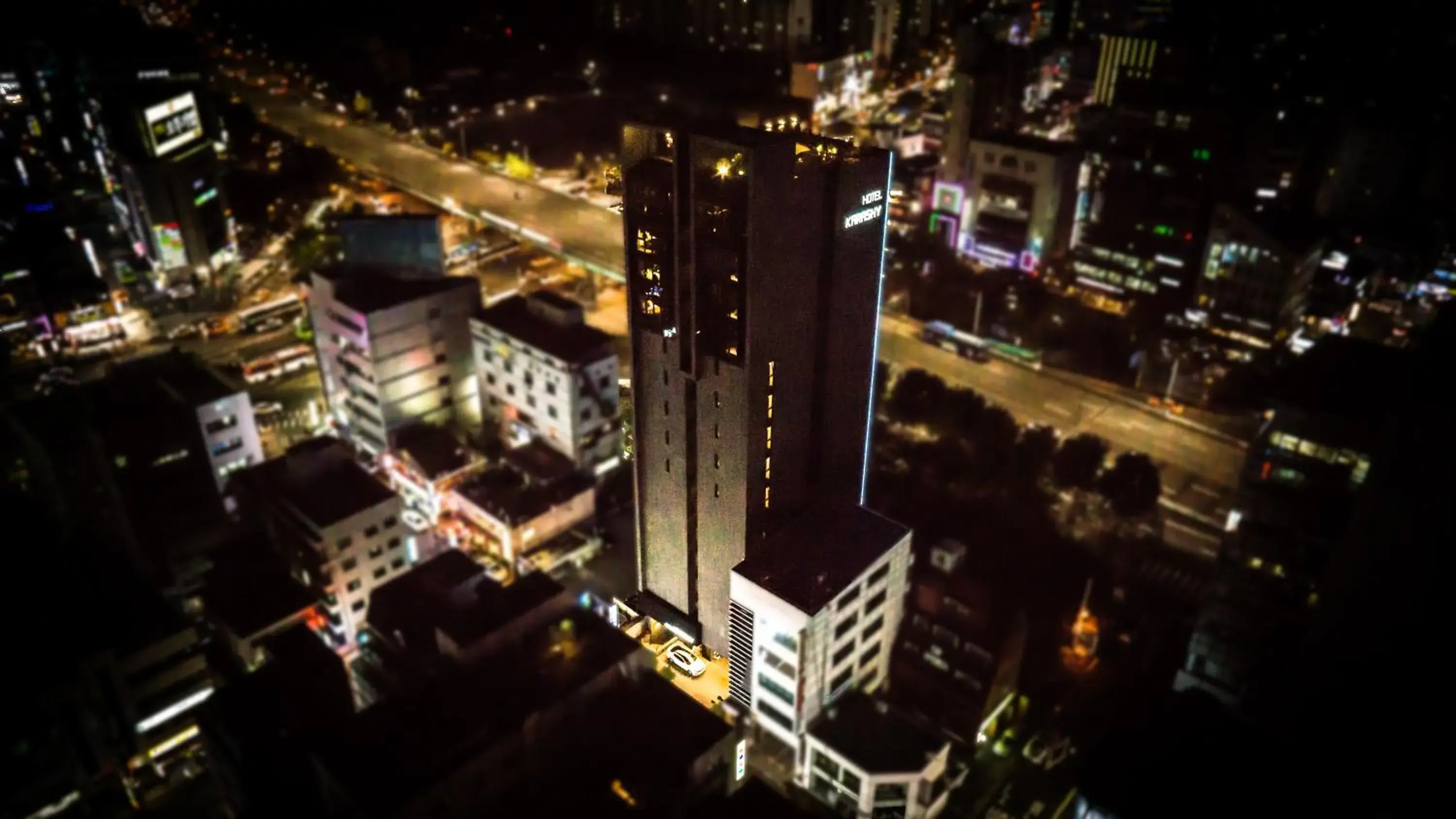 Staff in SR Hotel Sadang Staff in SR Hotel Sadang