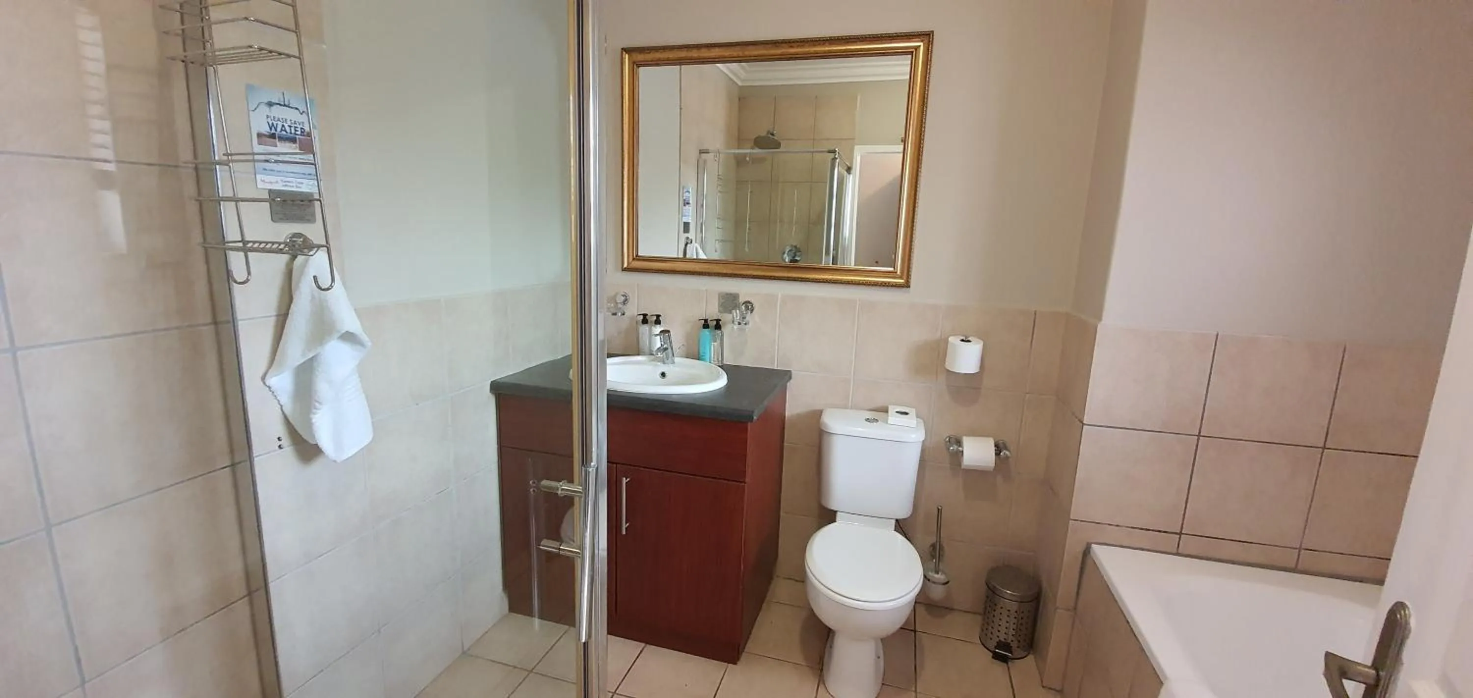 Shower in The Mandyville Jeffreys Bay