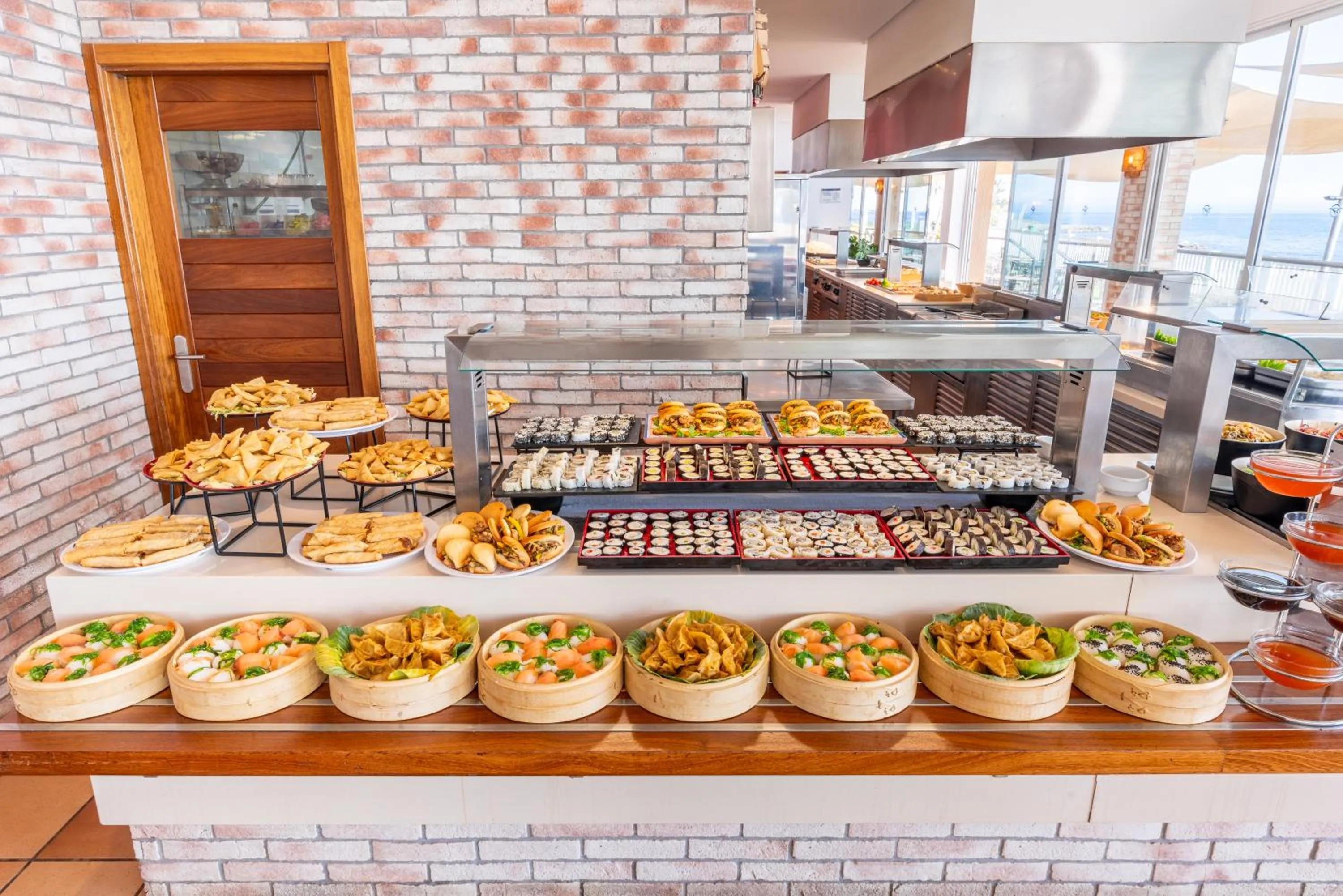 Restaurant/places to eat in Globales Playa Estepona