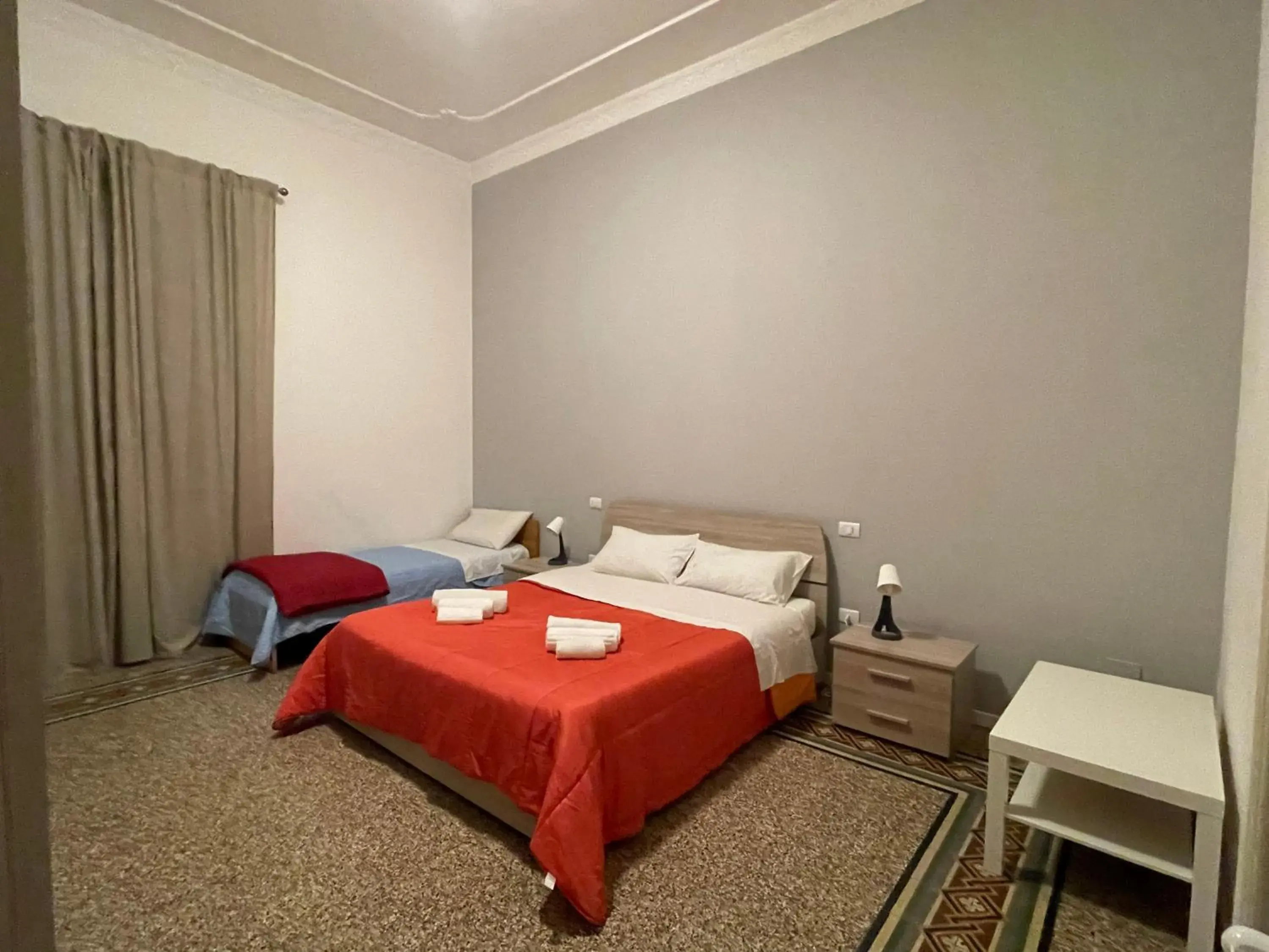 Double Room - single occupancy in 100 PASSI al Massimo Double Room - single occupancy in 100 PASSI al Massimo