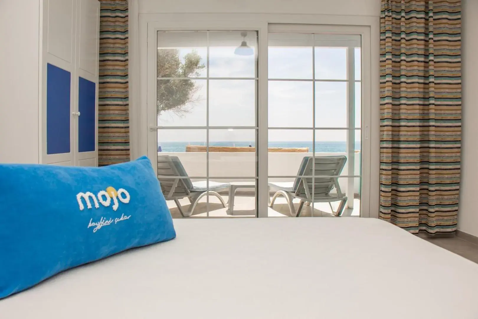 Bed in MOJO OTEL BEACH Bed in MOJO OTEL BEACH