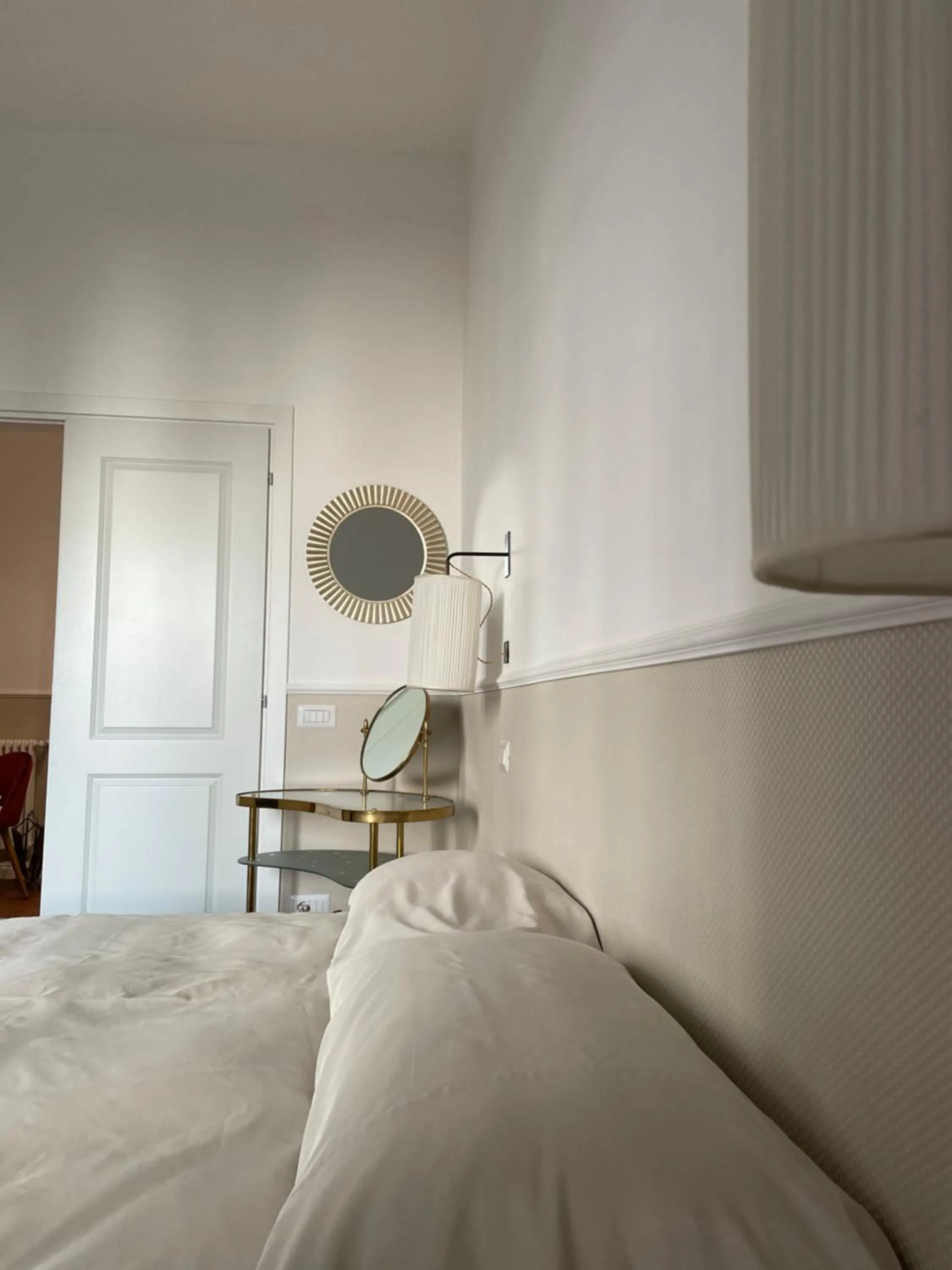 Photo of the whole room, Bed in Mia roma centro